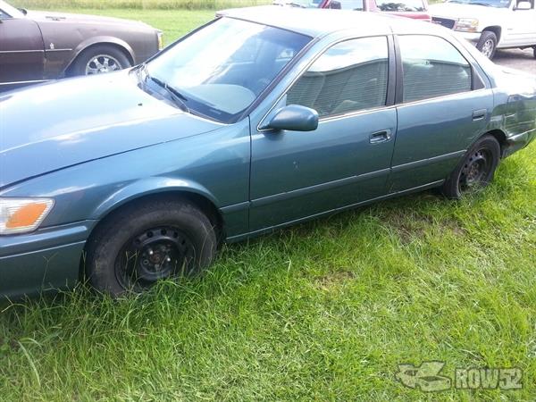 2001 TOYOTA Camry