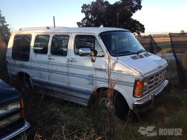 1993 DODGE Ram Van