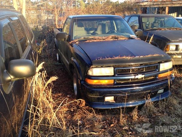 2003 CHEVROLET S-10 Pickup