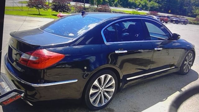 2012 HYUNDAI Genesis