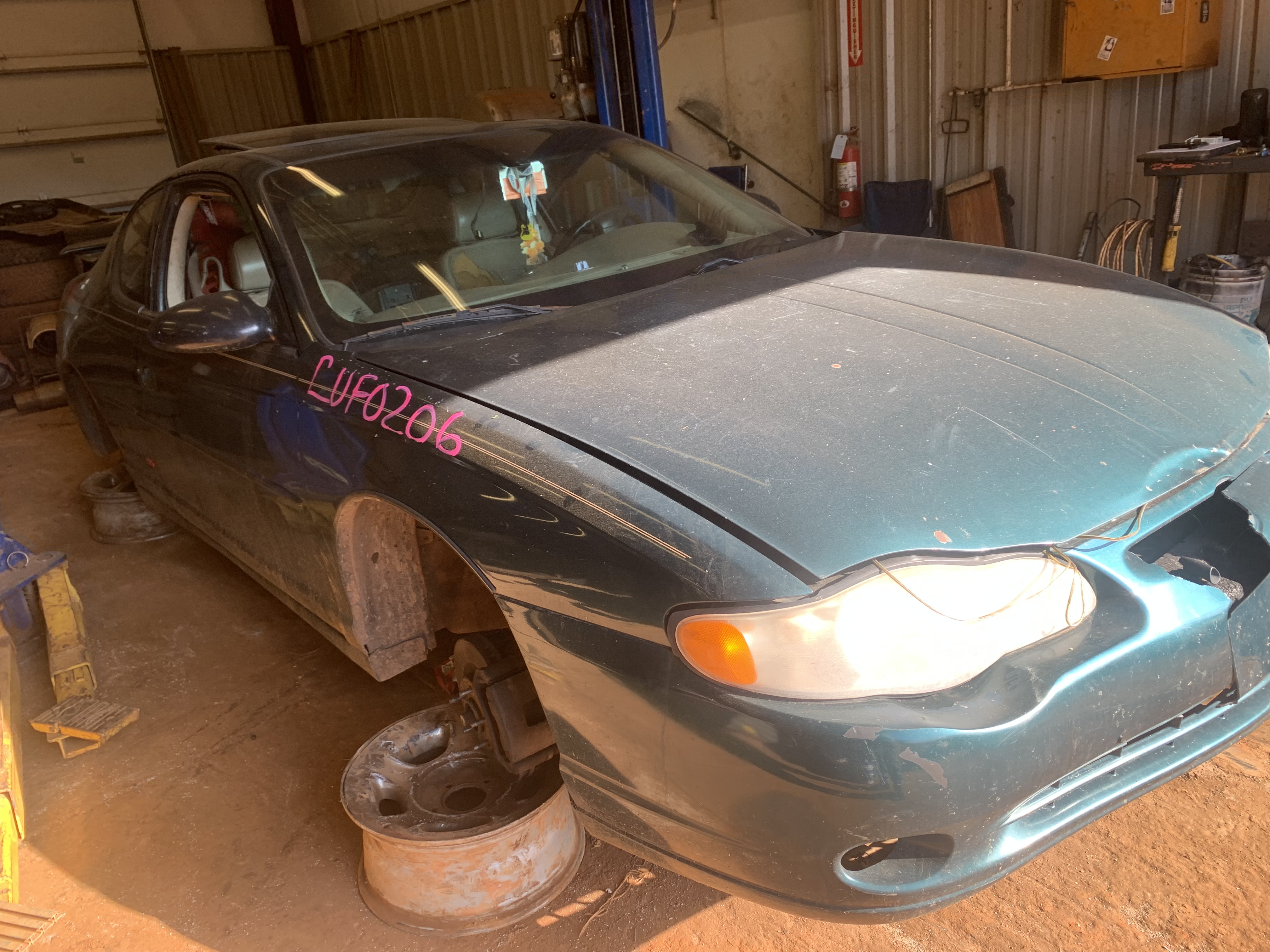 2001 CHEVROLET Monte Carlo