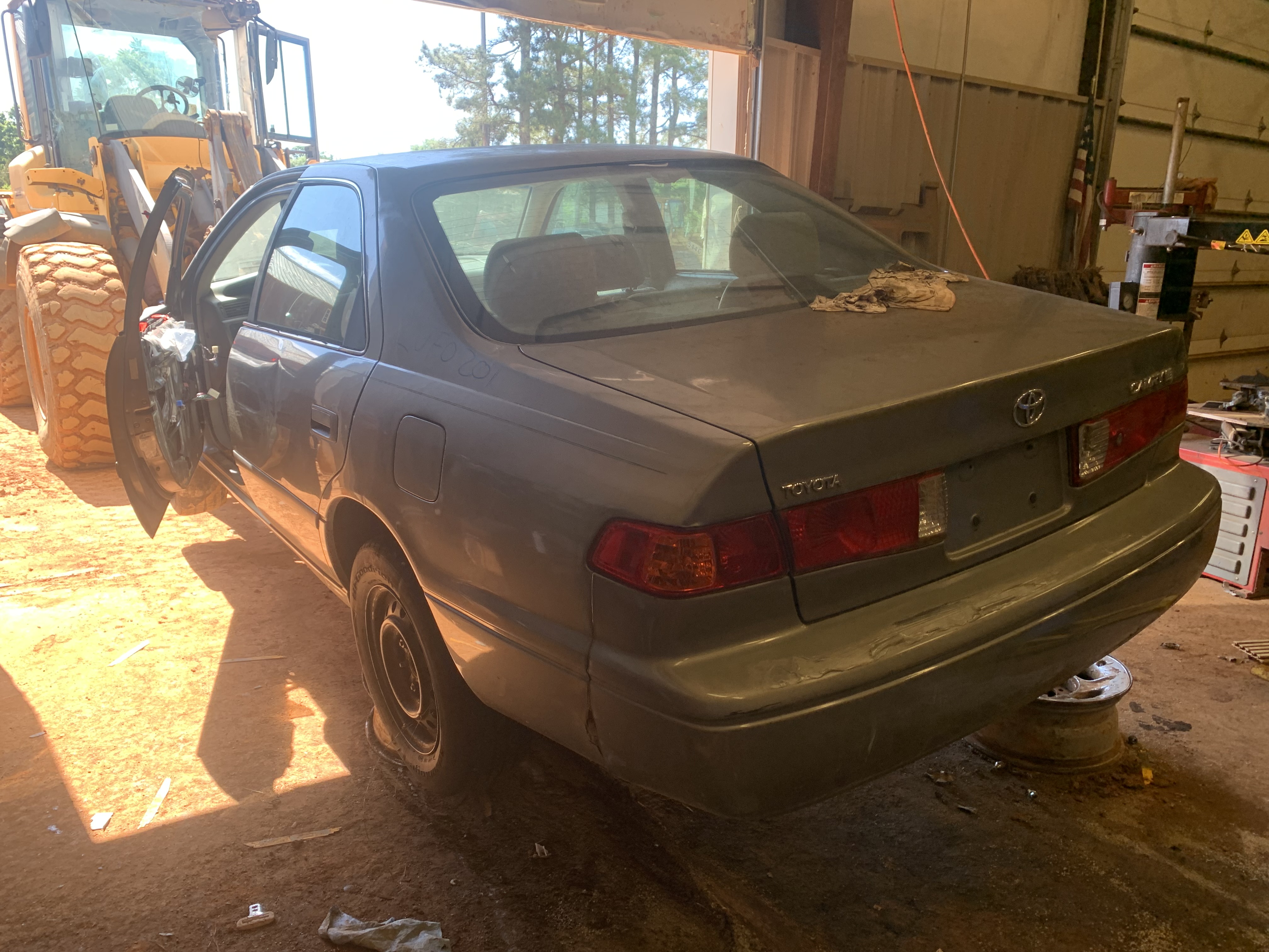 2001 TOYOTA Camry