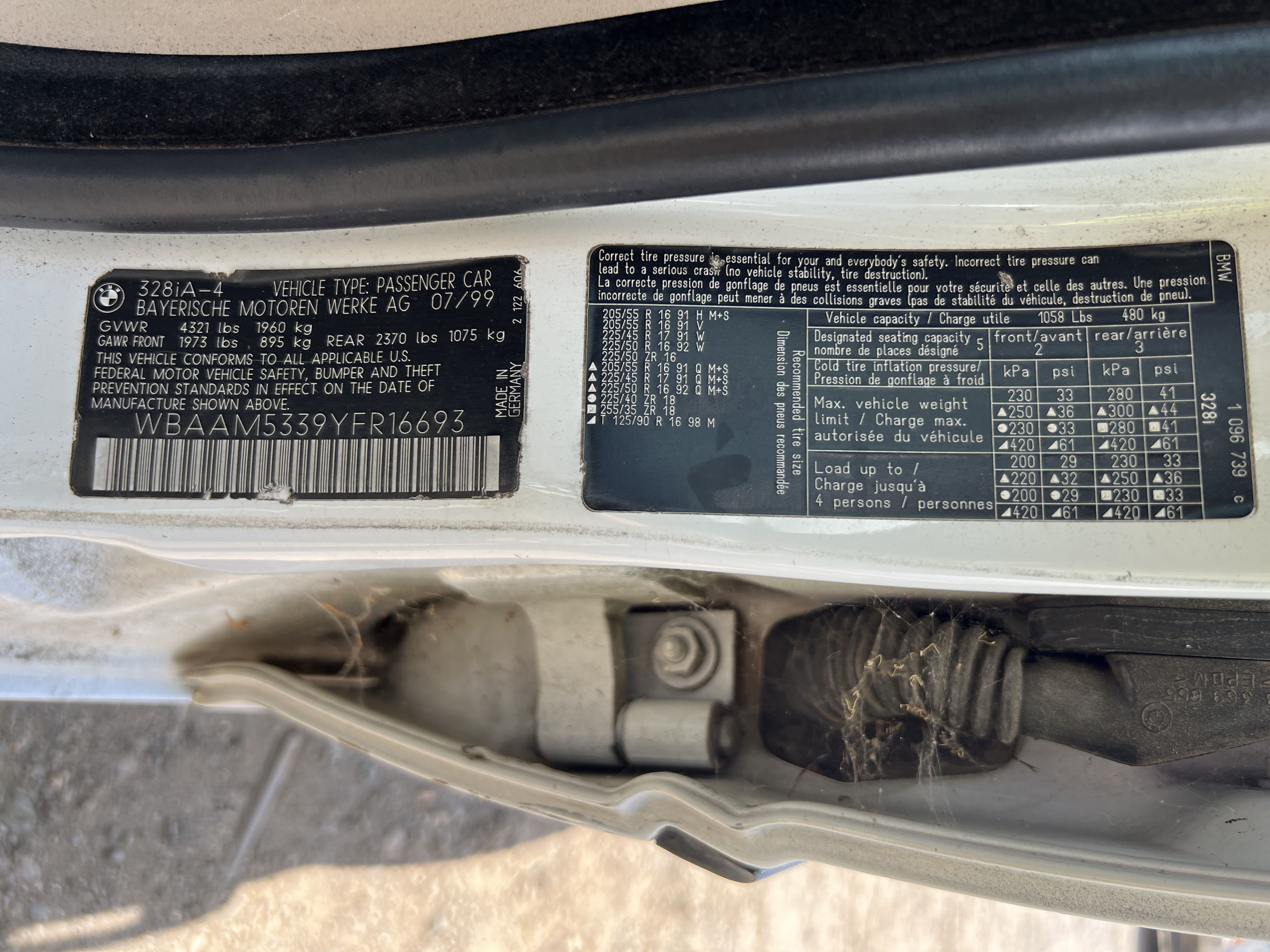 2000 BMW 328i