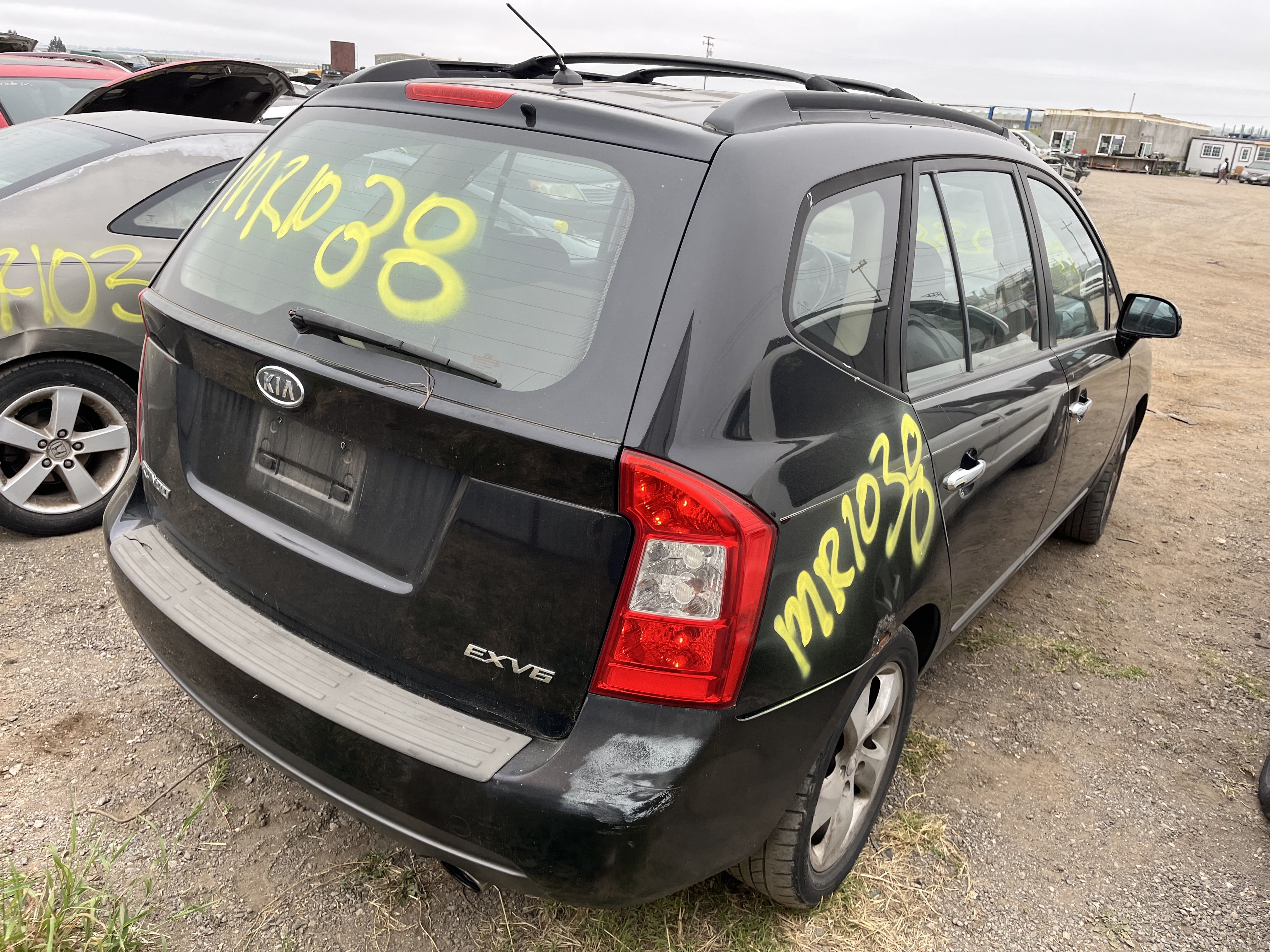 2007 KIA Rondo