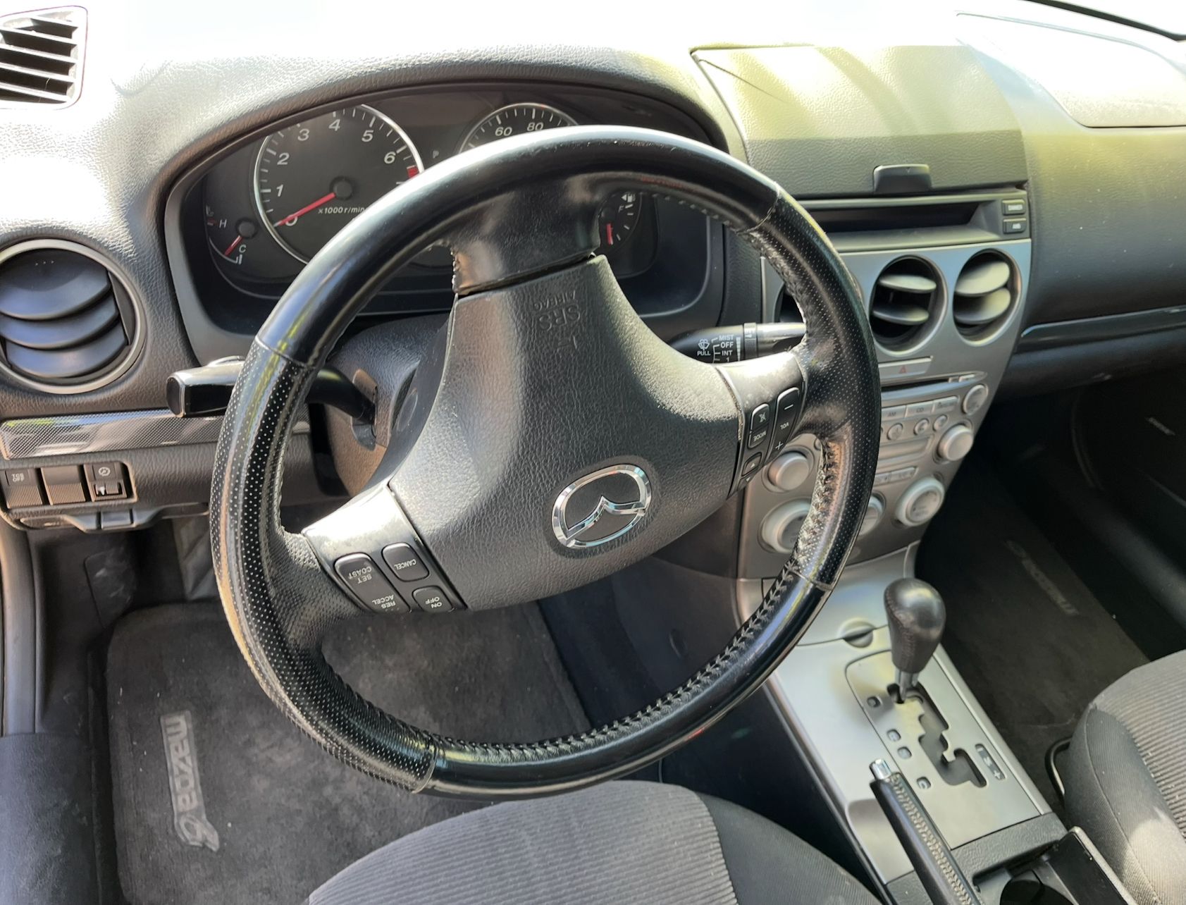 2004 MAZDA Mazda6