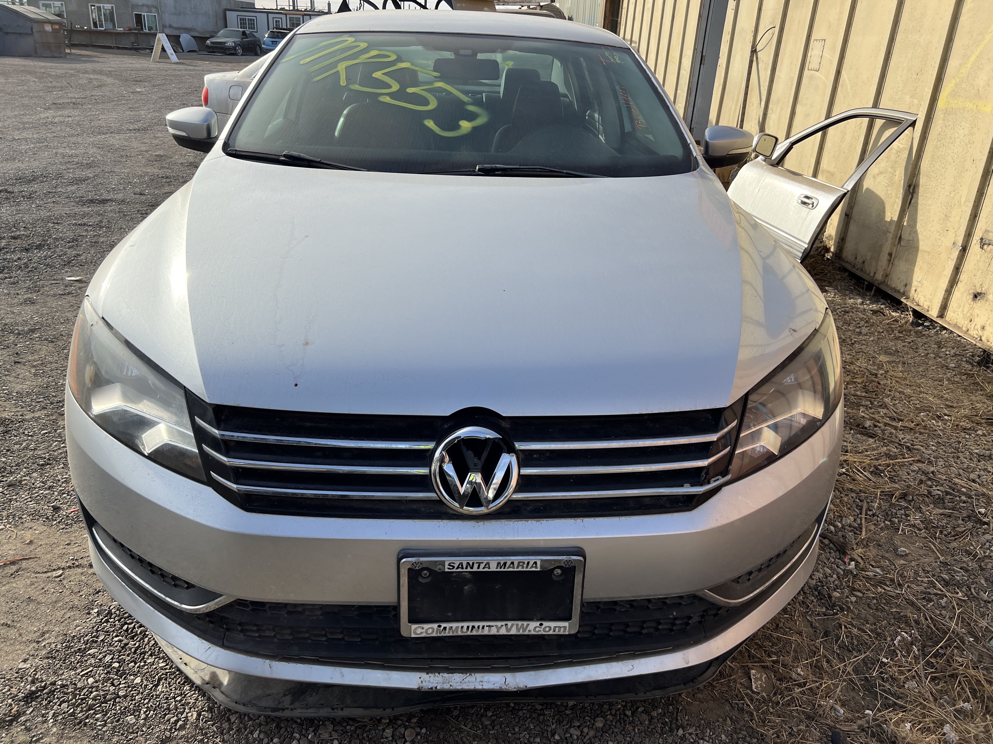 2015 VOLKSWAGEN Passat