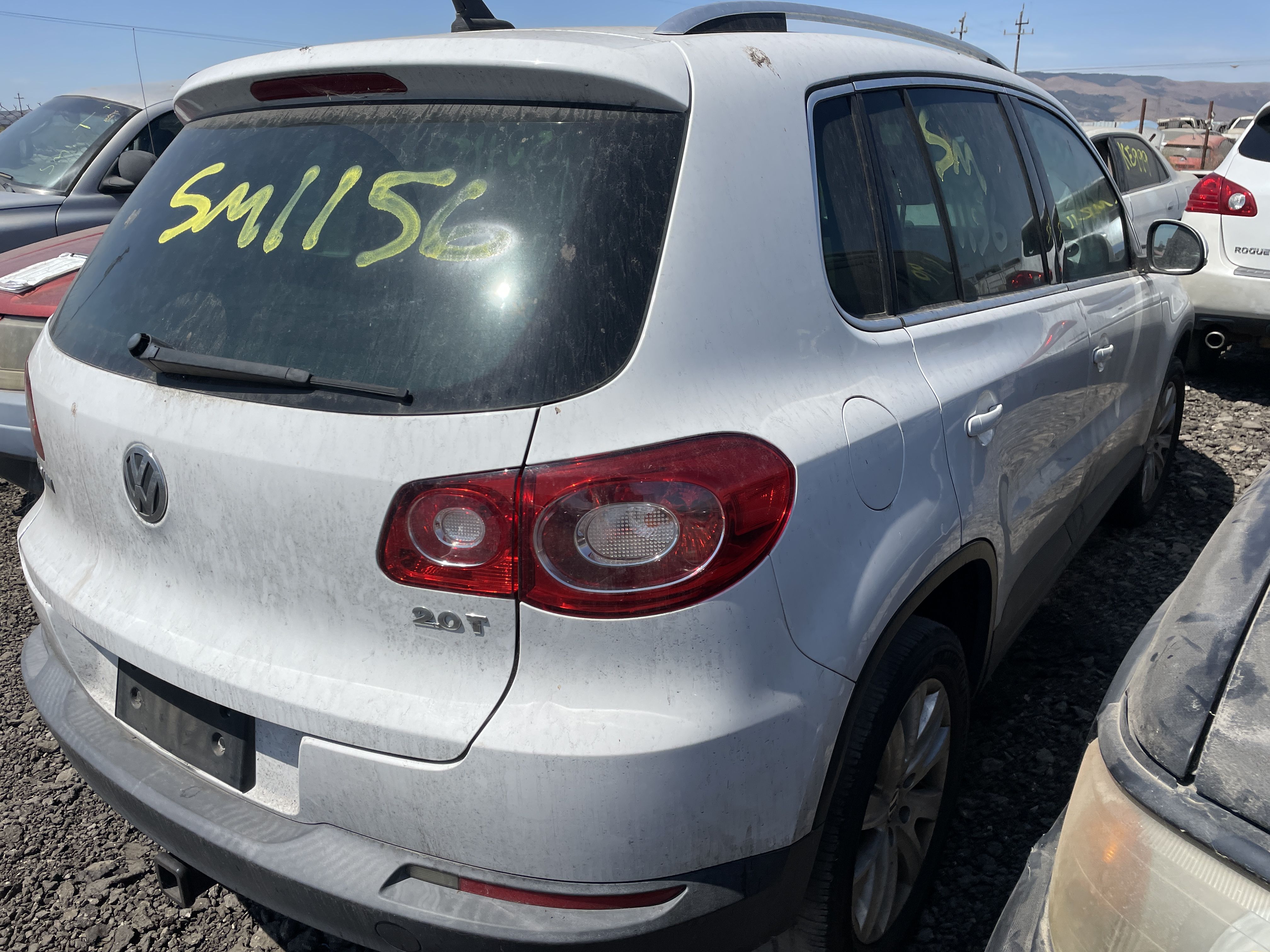 2010 VOLKSWAGEN Tiguan