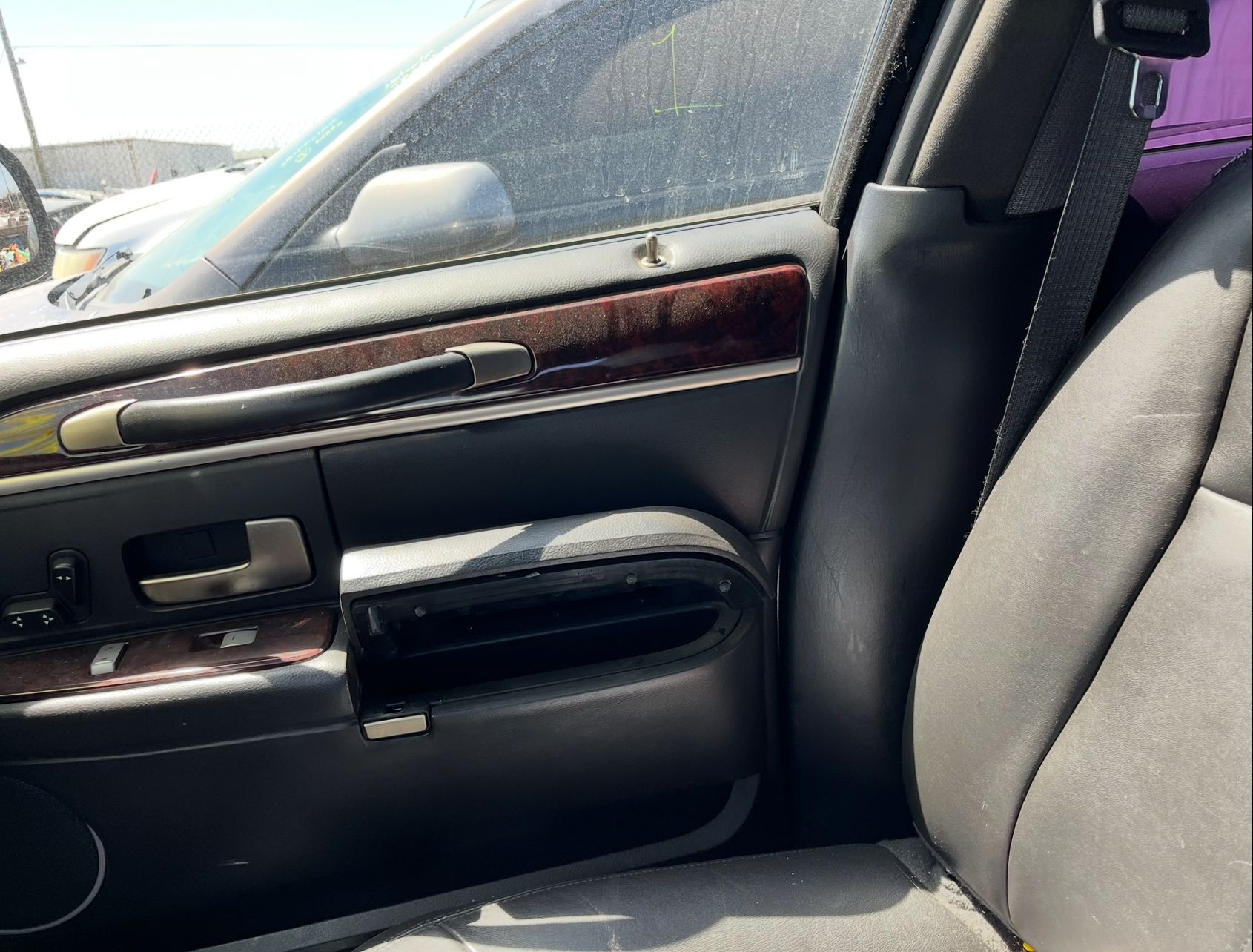 2011 LINCOLN Town Car