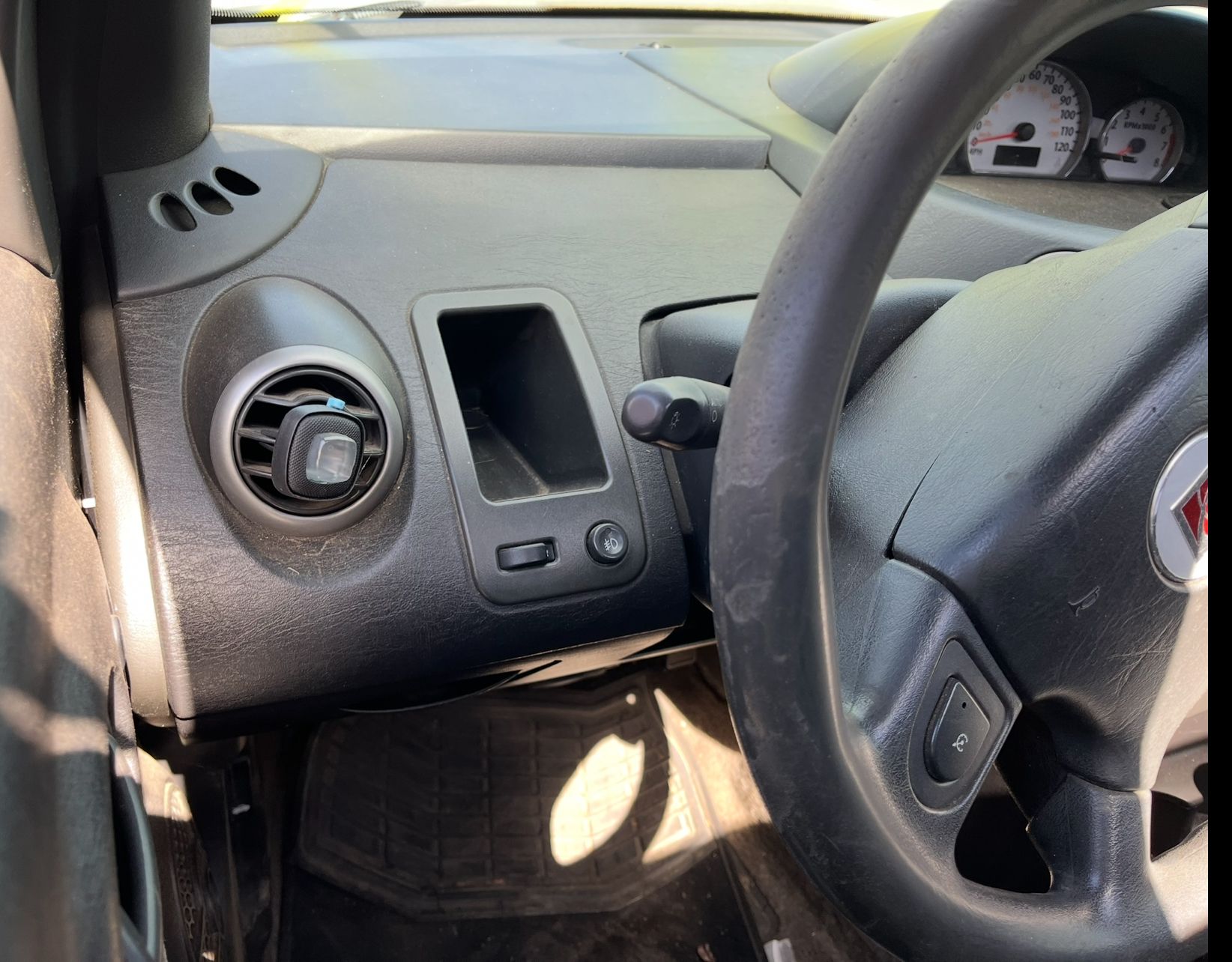 2006 SATURN Ion