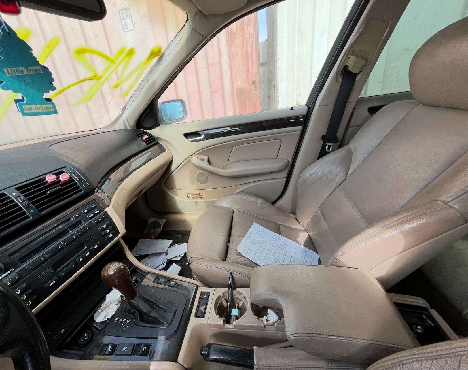 2002 BMW 325i