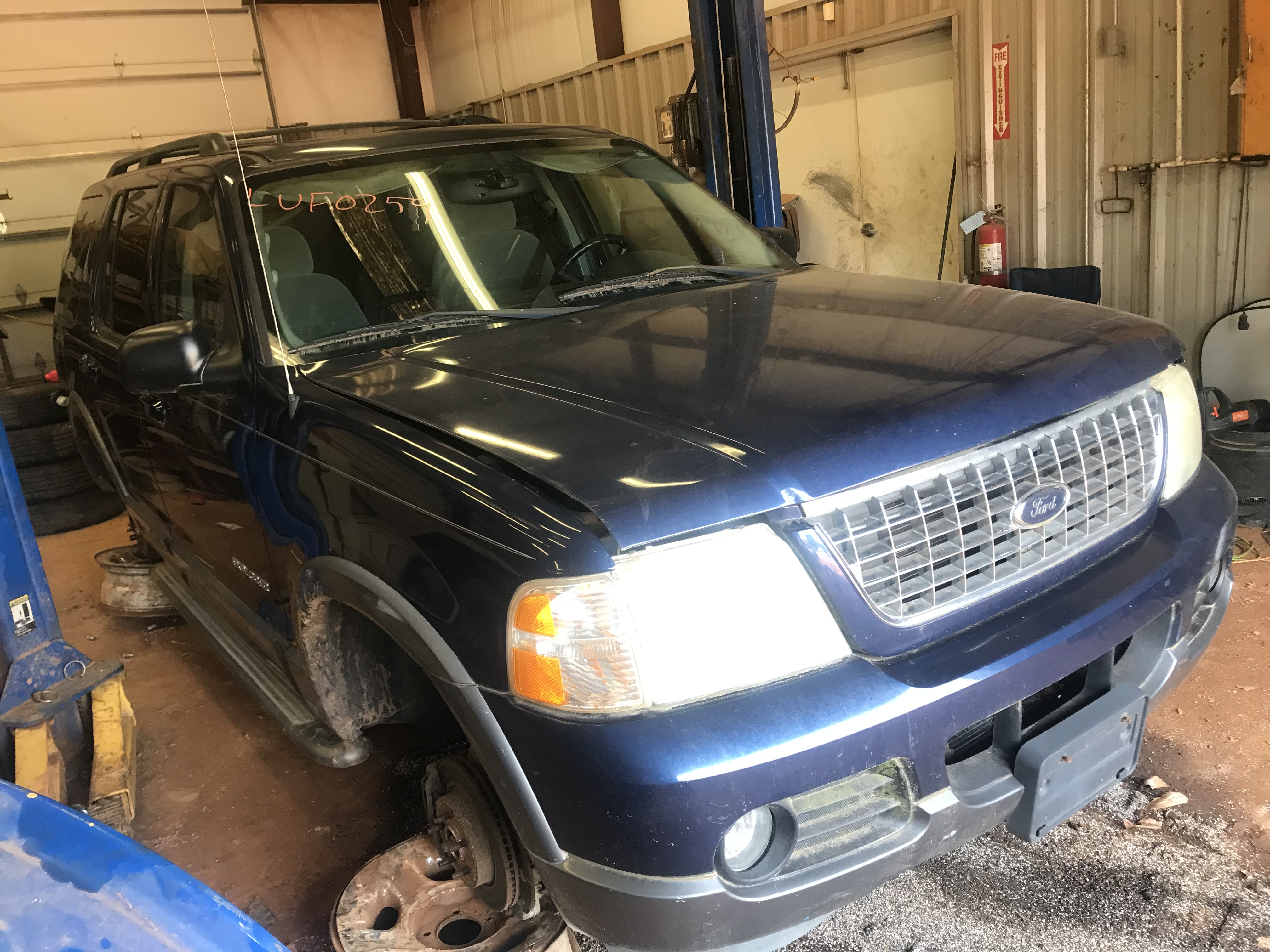 2004 FORD Explorer
