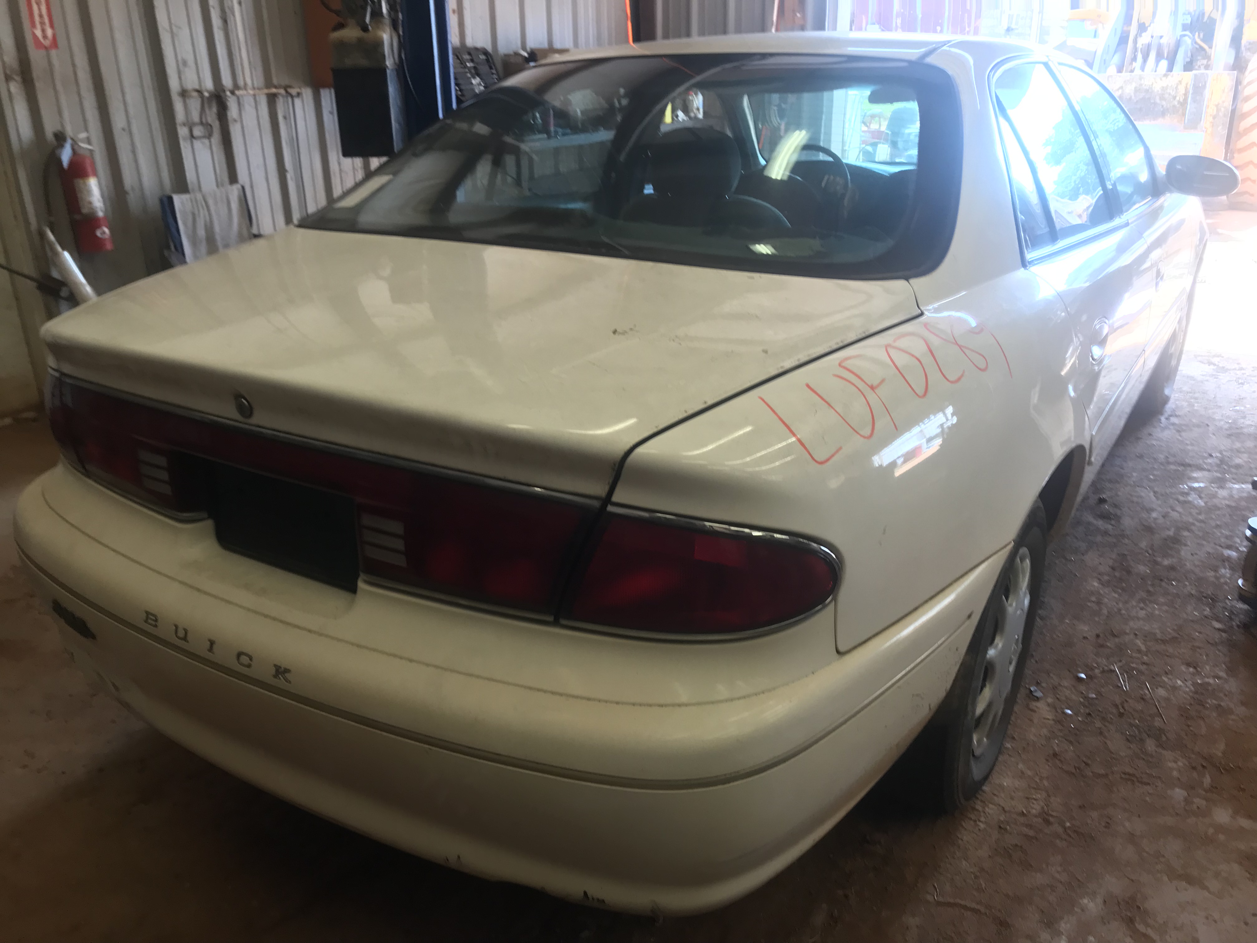 2002 BUICK Century