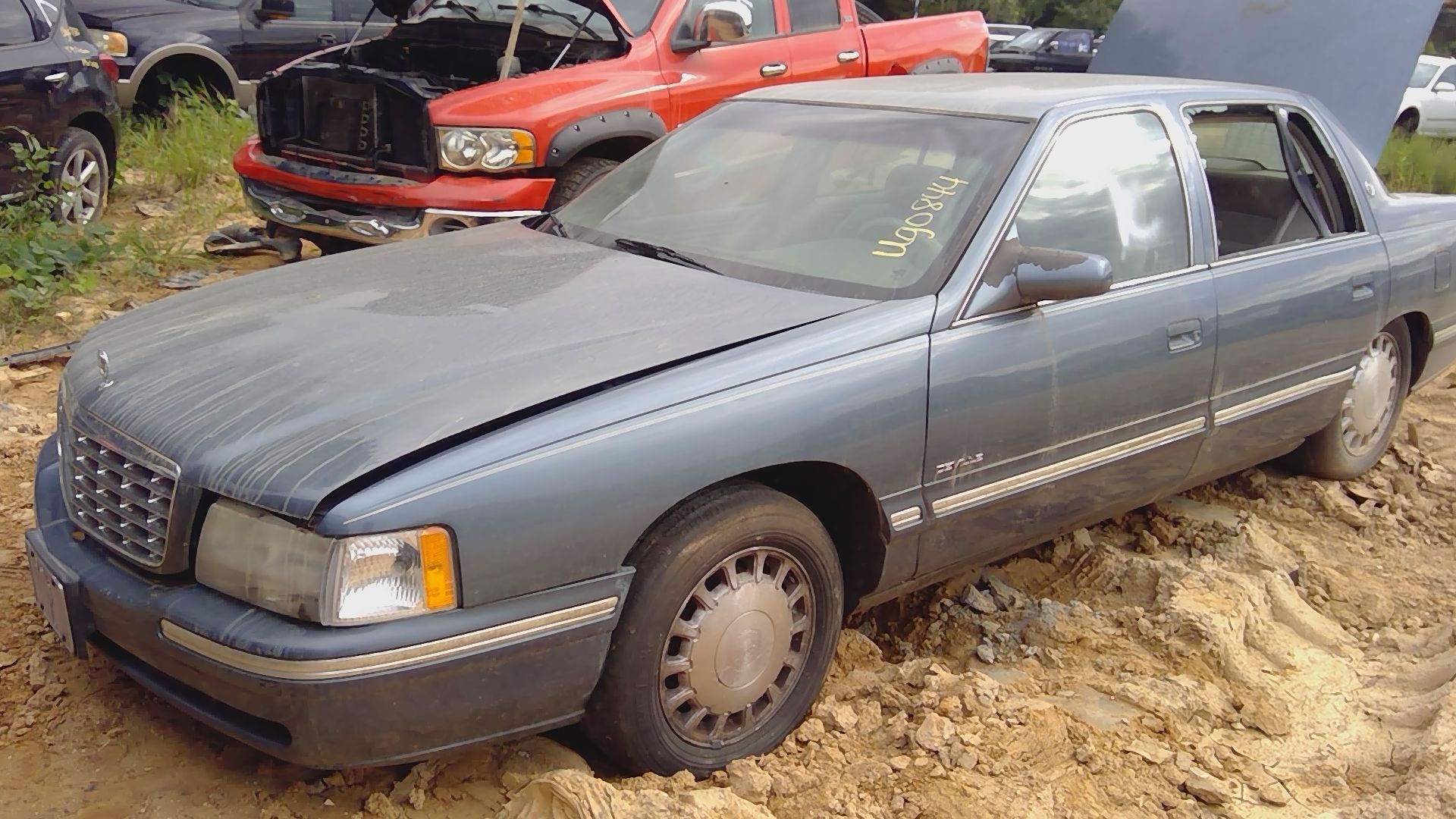 1999 CADILLAC Deville
