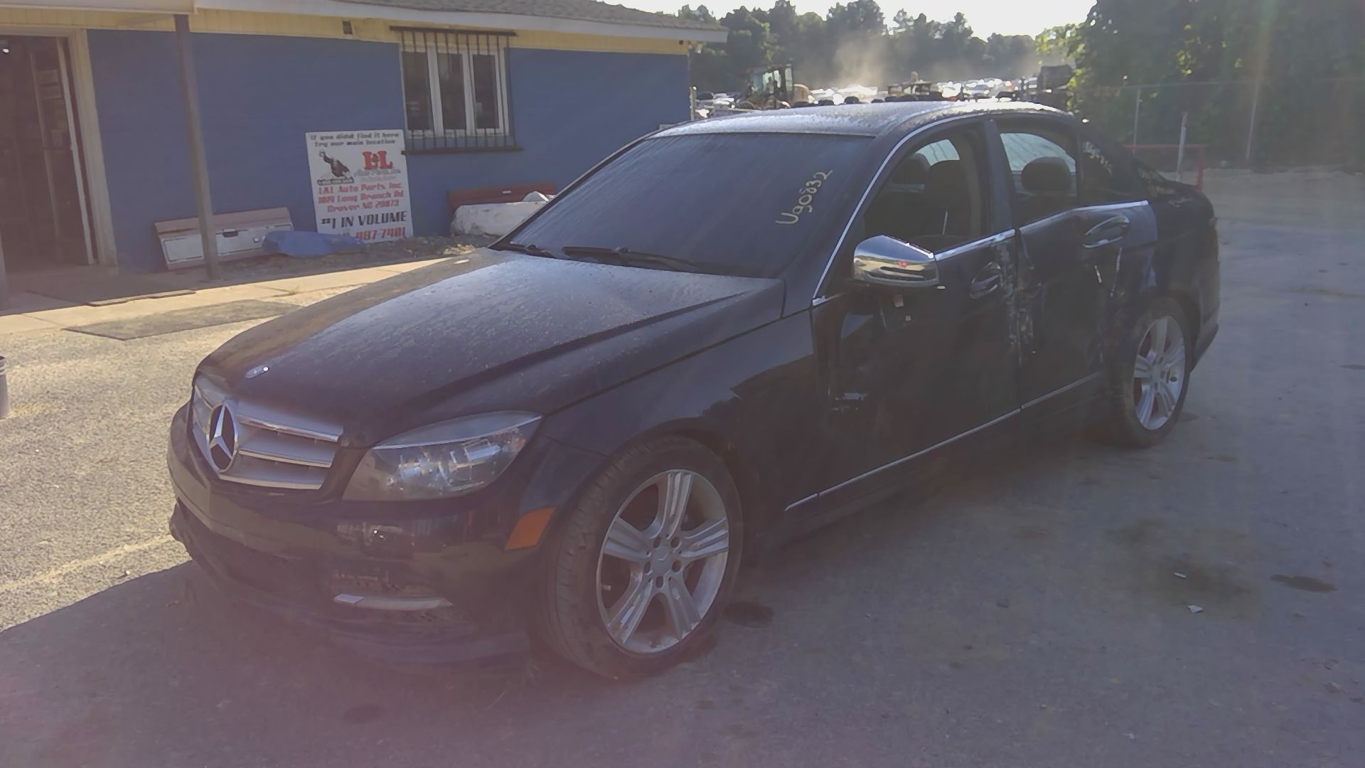 2011 MERCEDES-BENZ C-Class