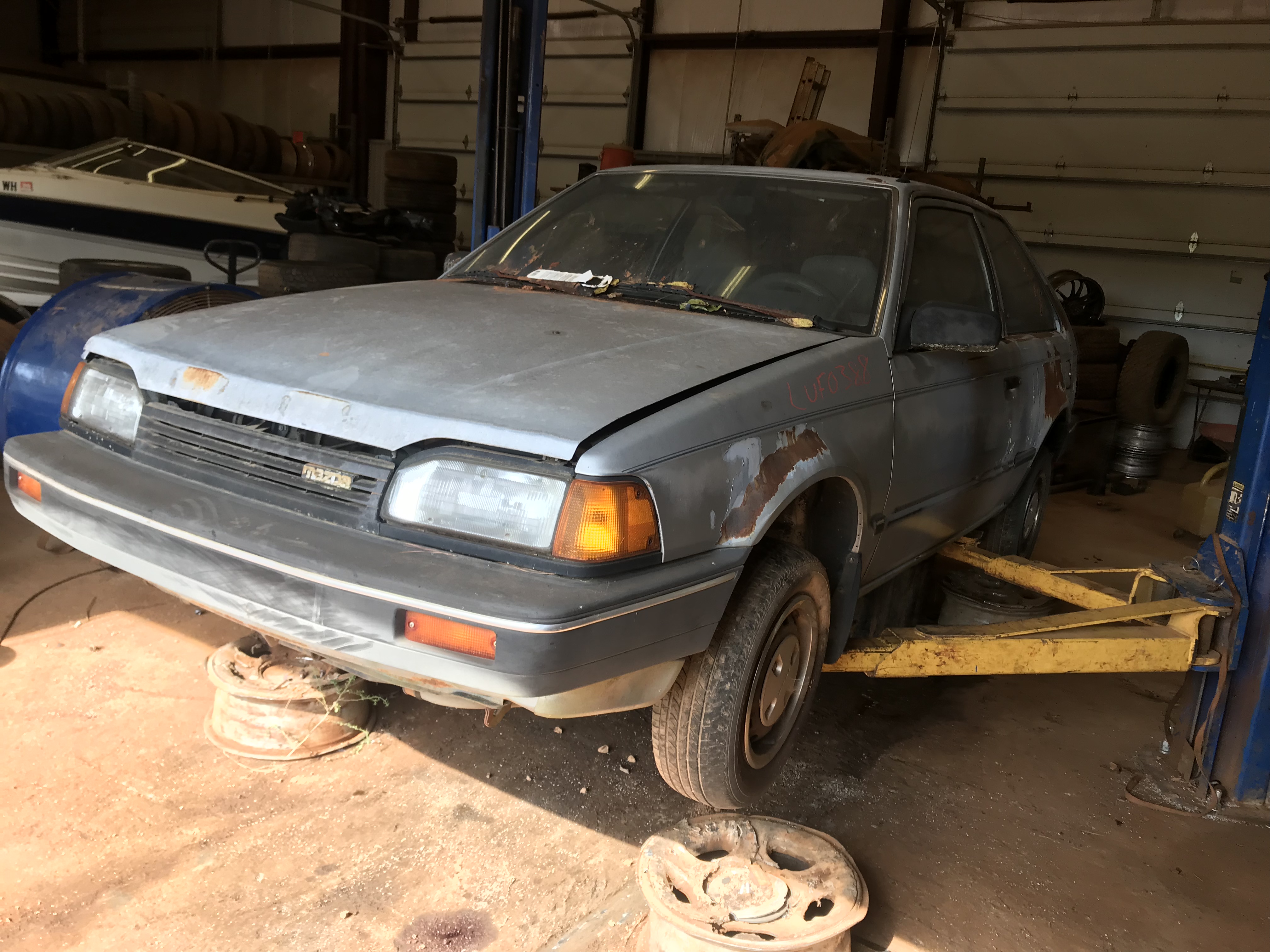 1988 MAZDA 323