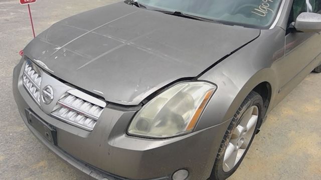 2004 NISSAN Maxima