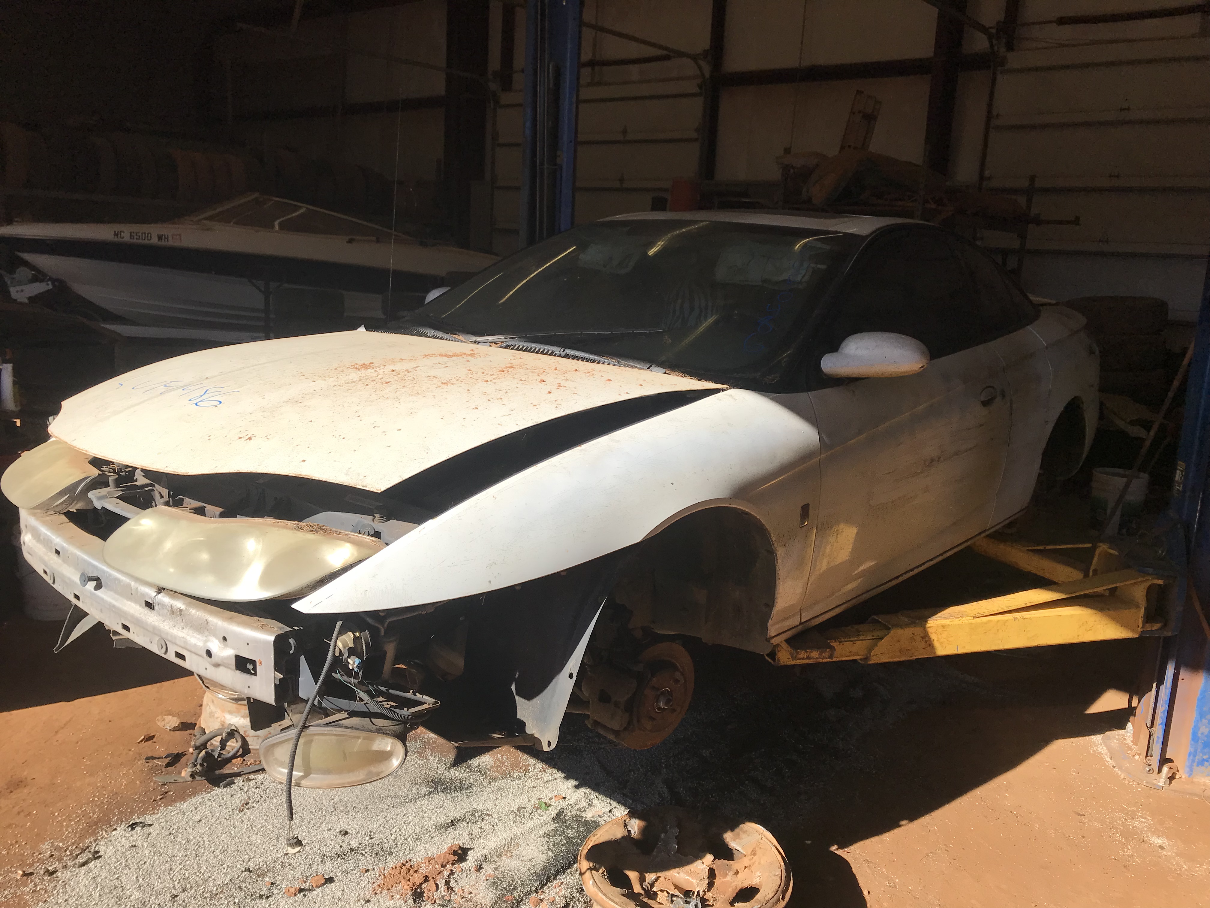 2001 SATURN Sc2