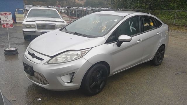 2013 FORD Fiesta