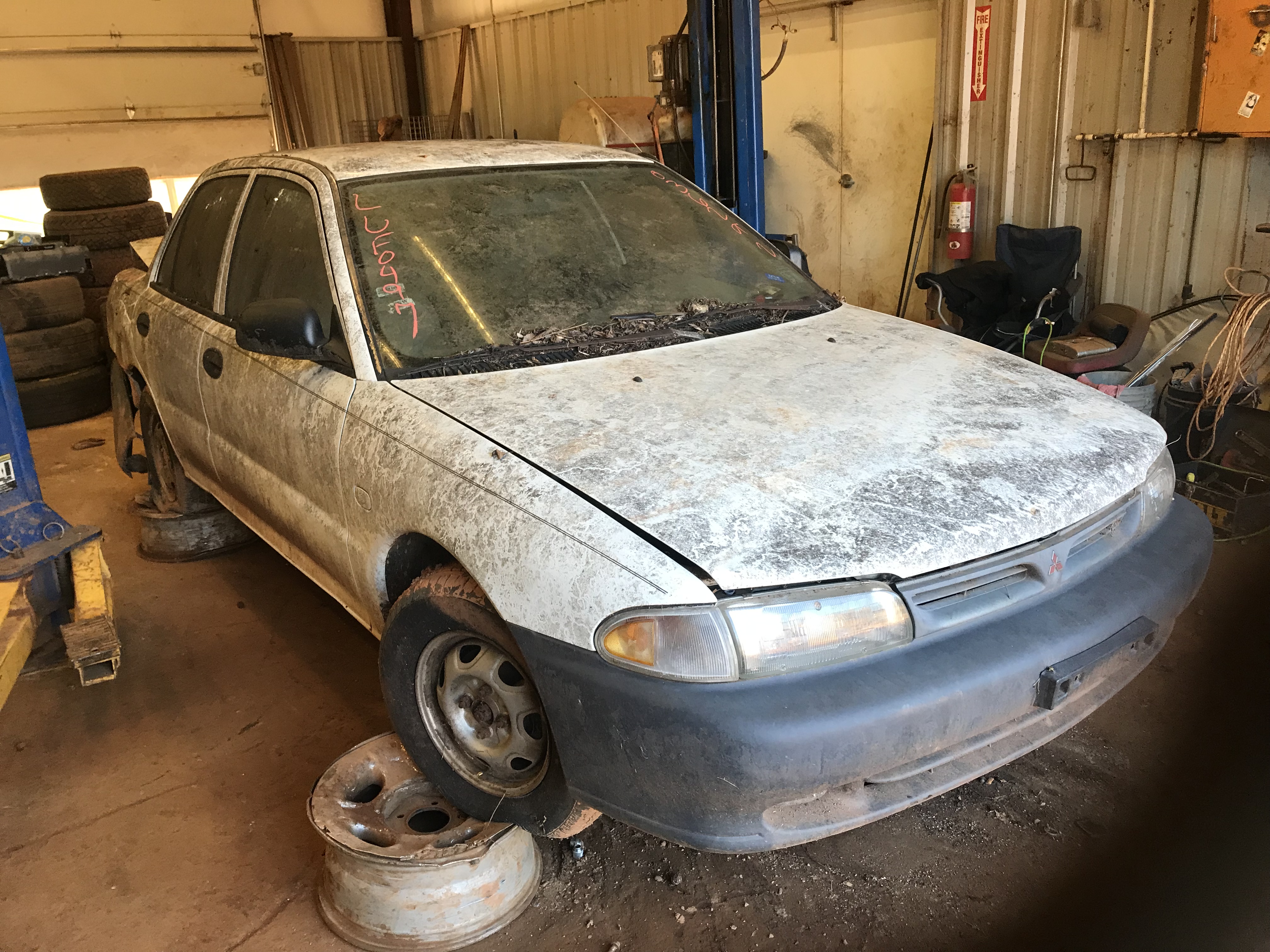 1994 MITSUBISHI Mirage