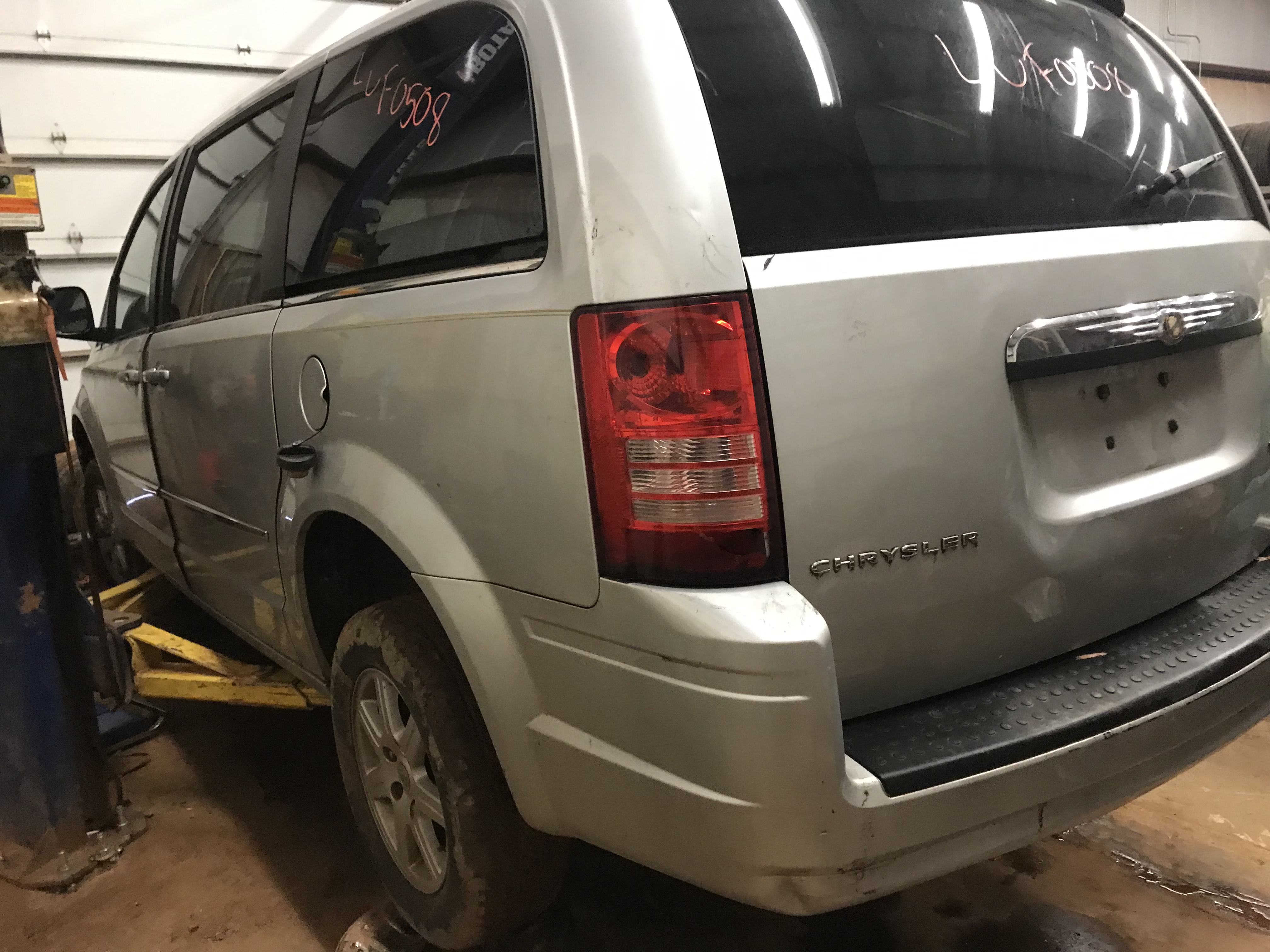 2010 CHRYSLER Town and Country