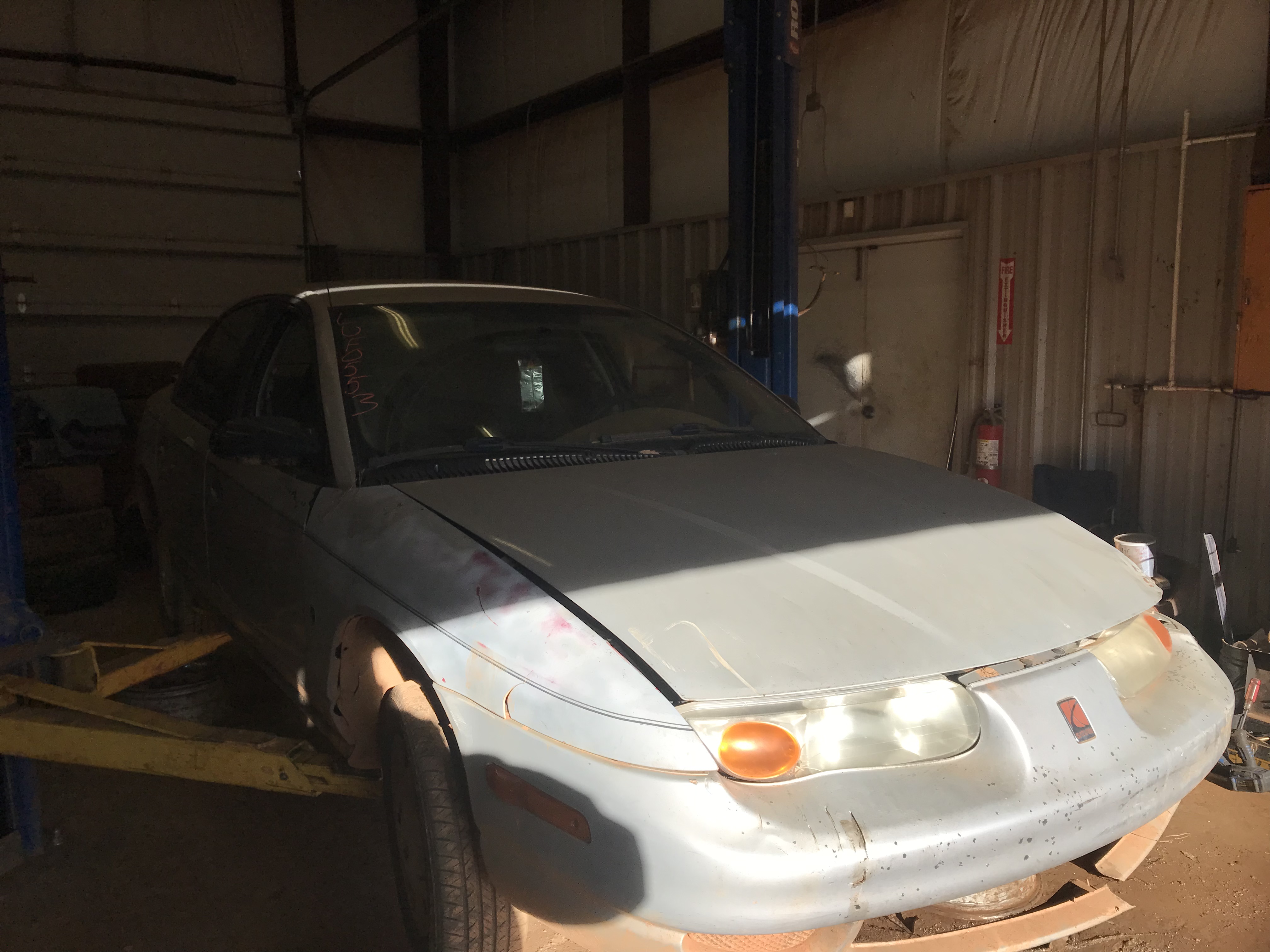 2001 SATURN SL1