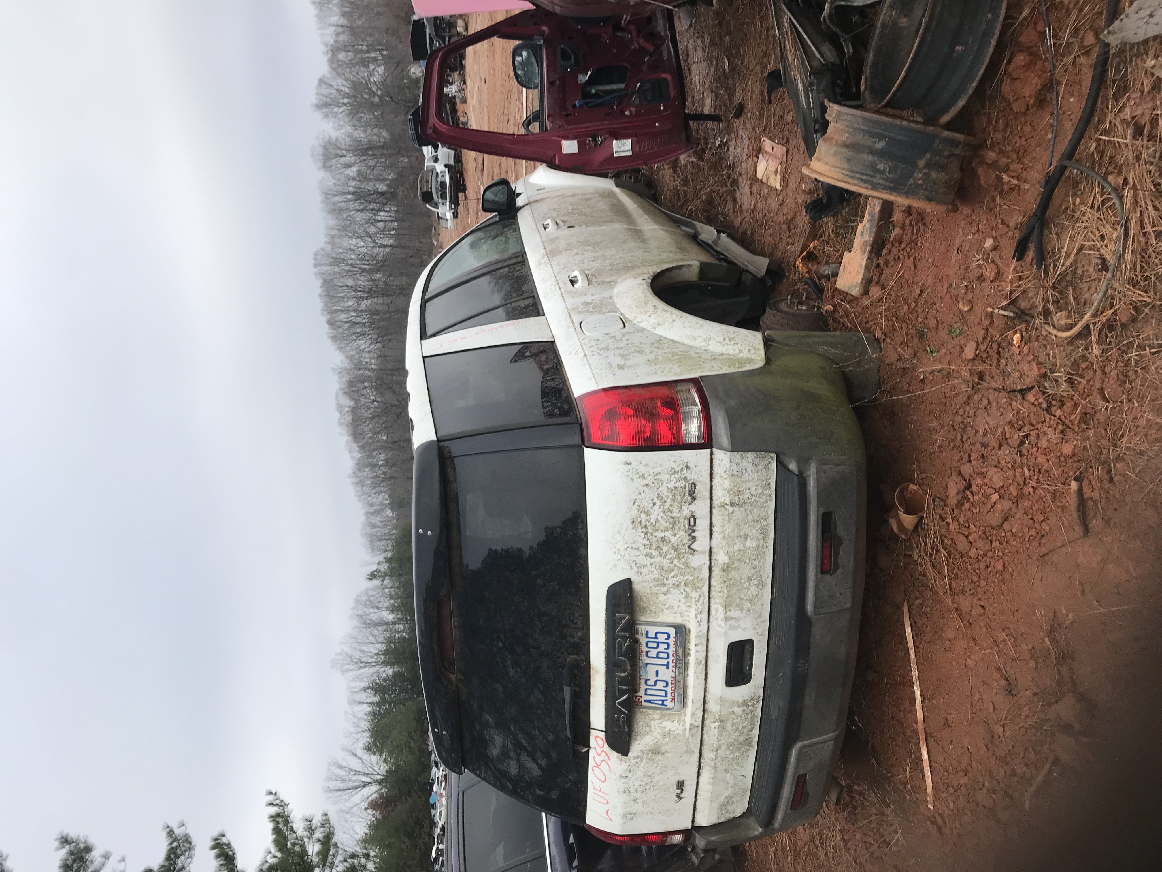 2004 SATURN Vue