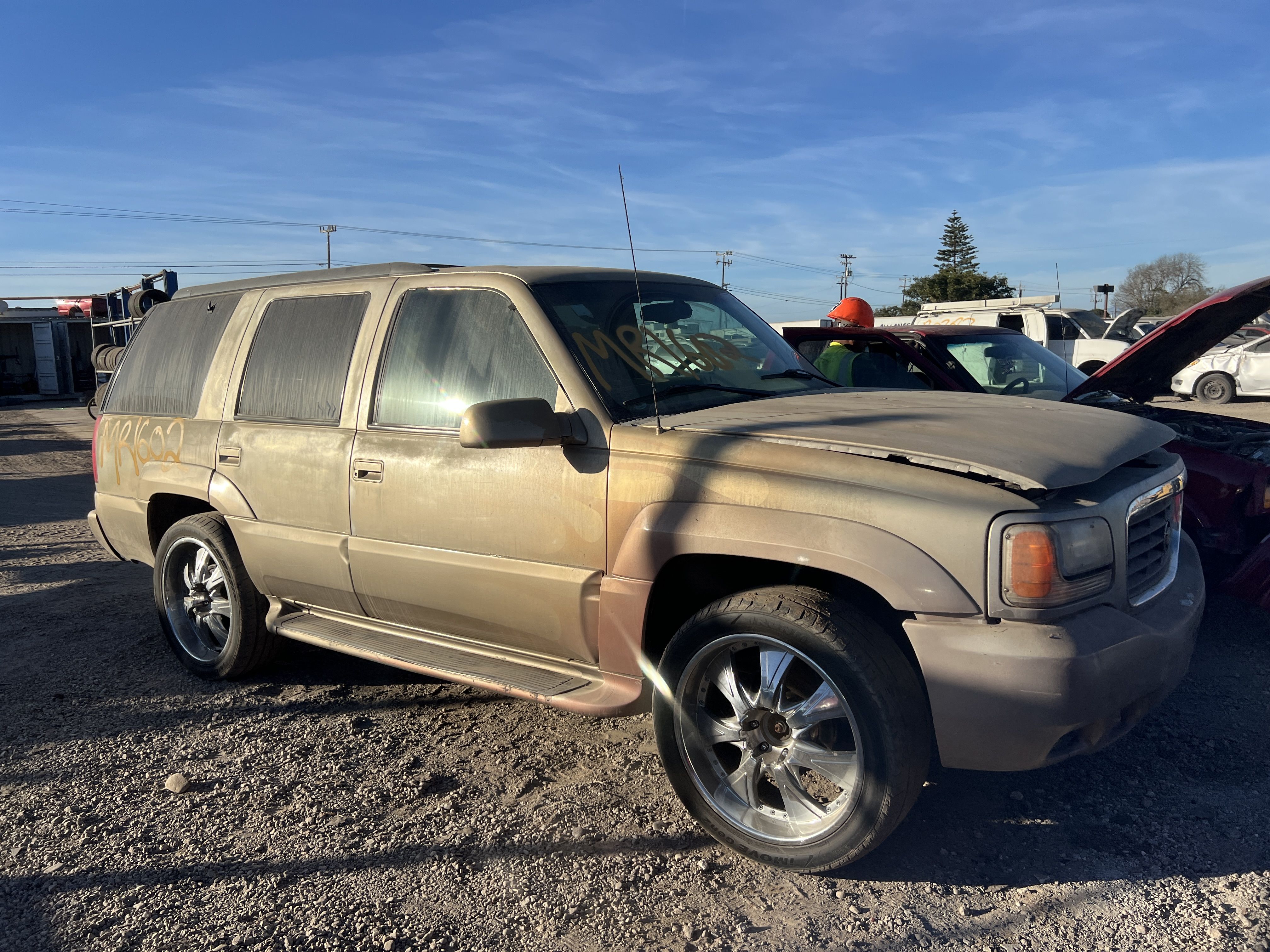 2000 CADILLAC Escalade