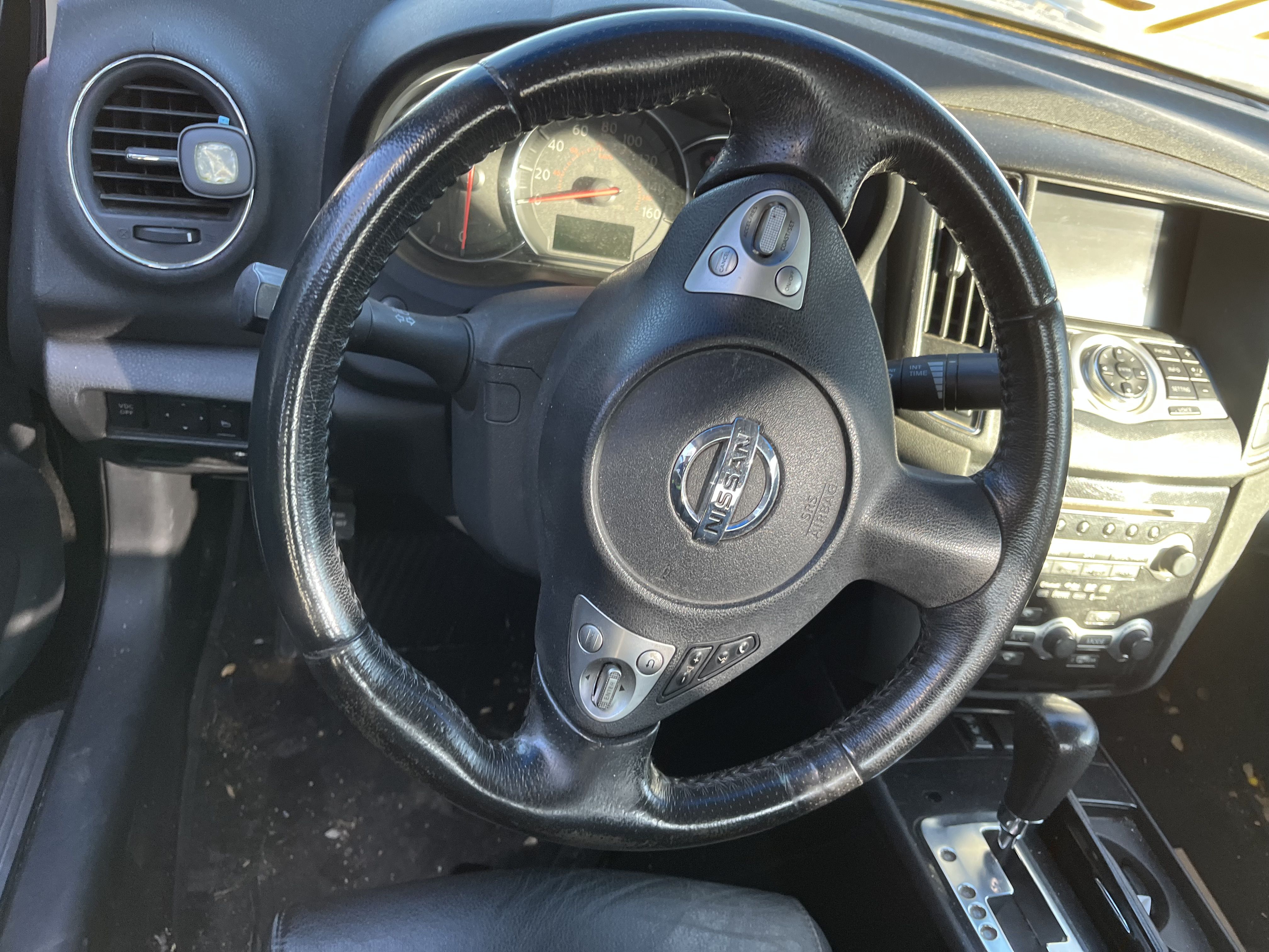 2010 NISSAN Maxima