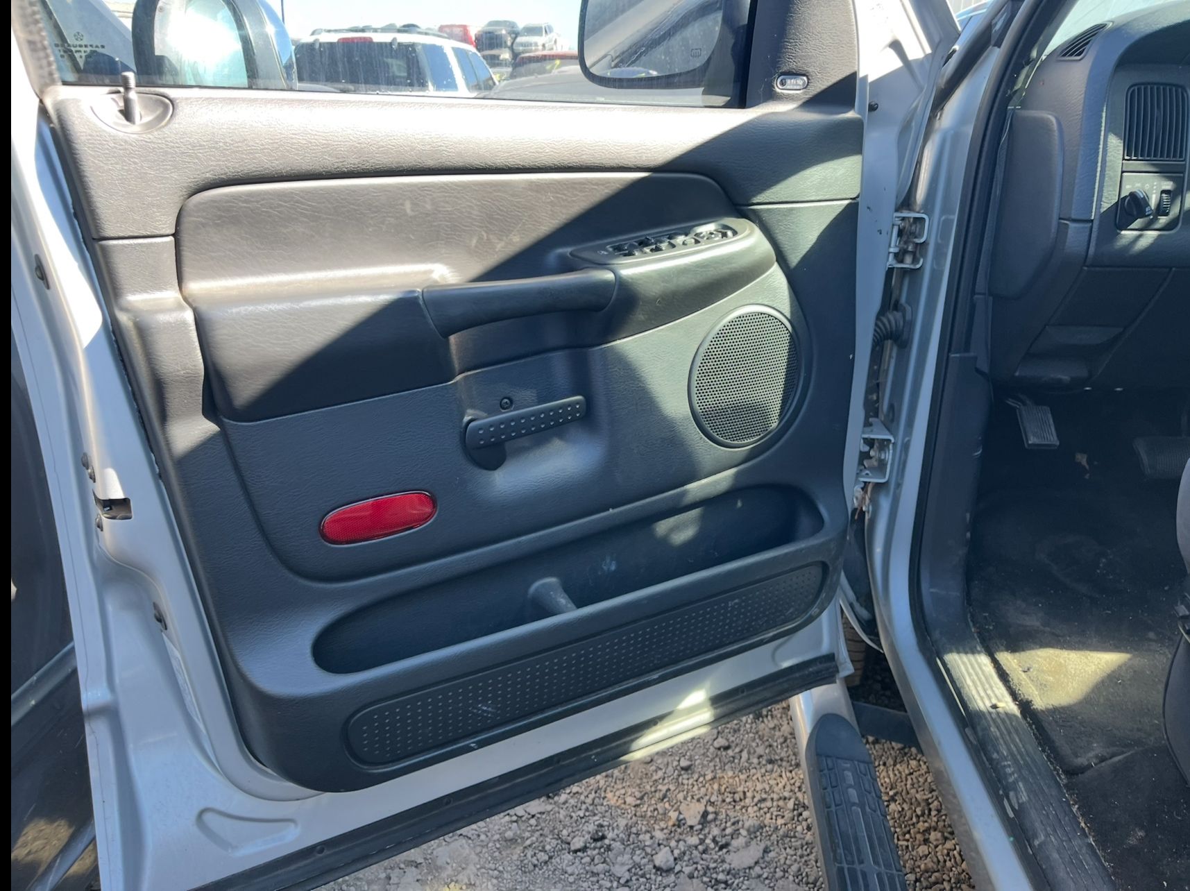 2004 DODGE Ram