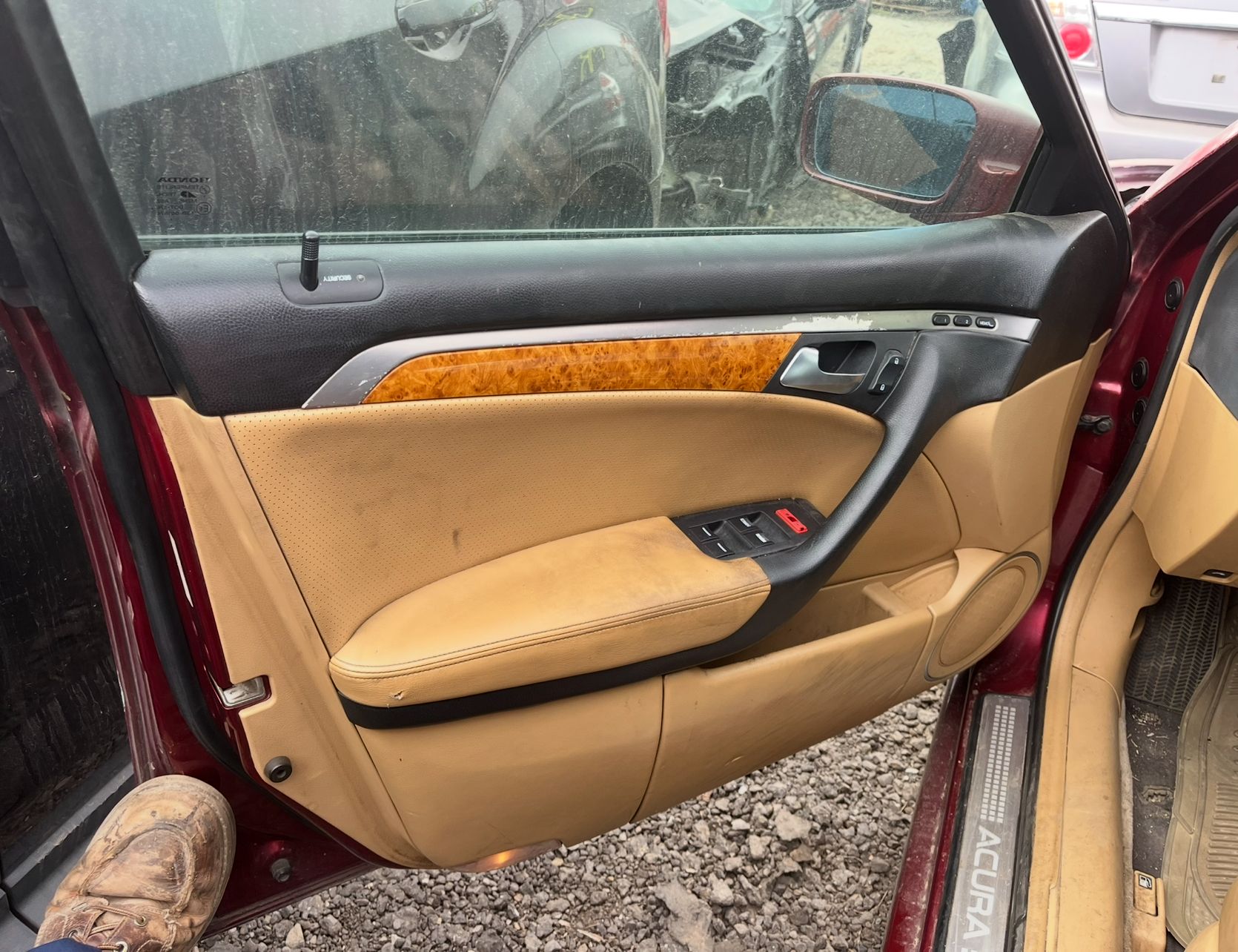2004 ACURA Tl