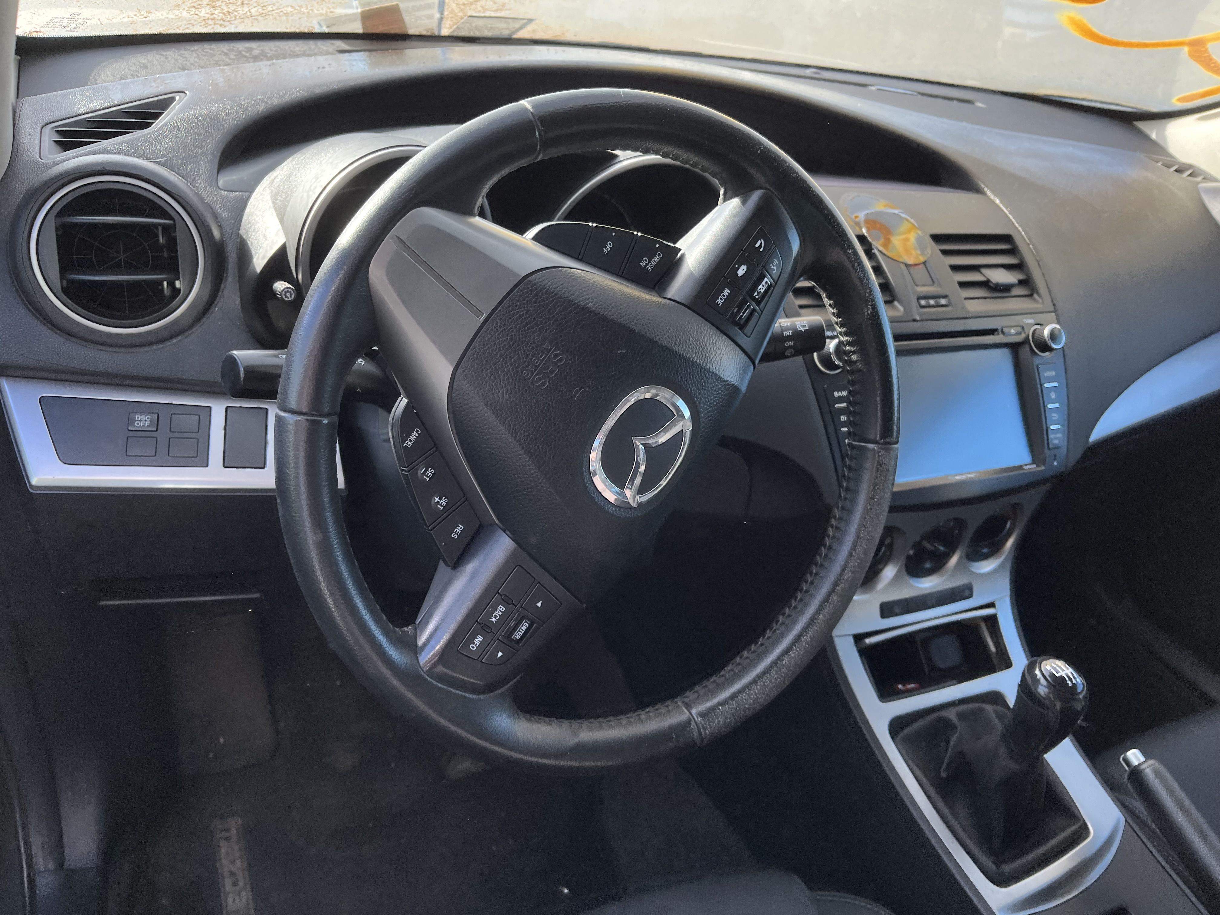 2010 MAZDA Mazda3