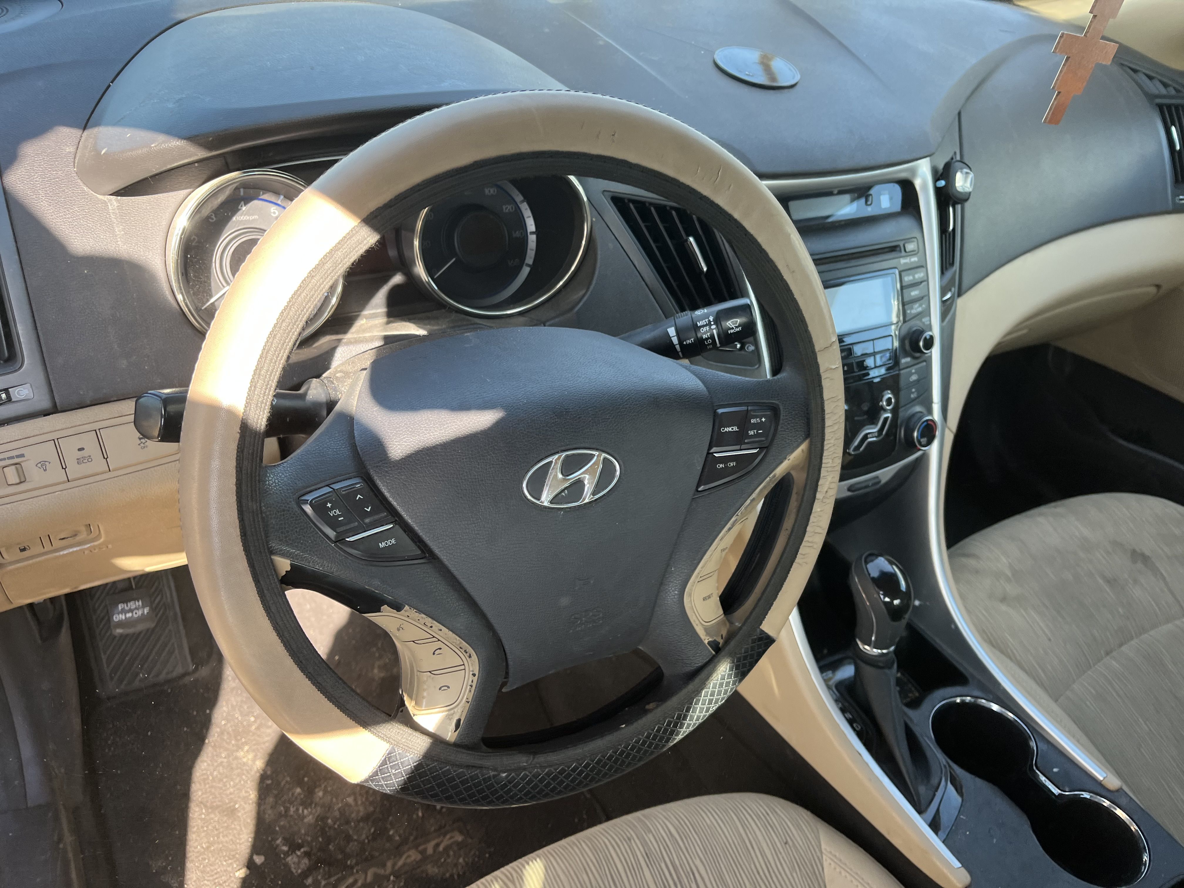 2012 HYUNDAI Sonata