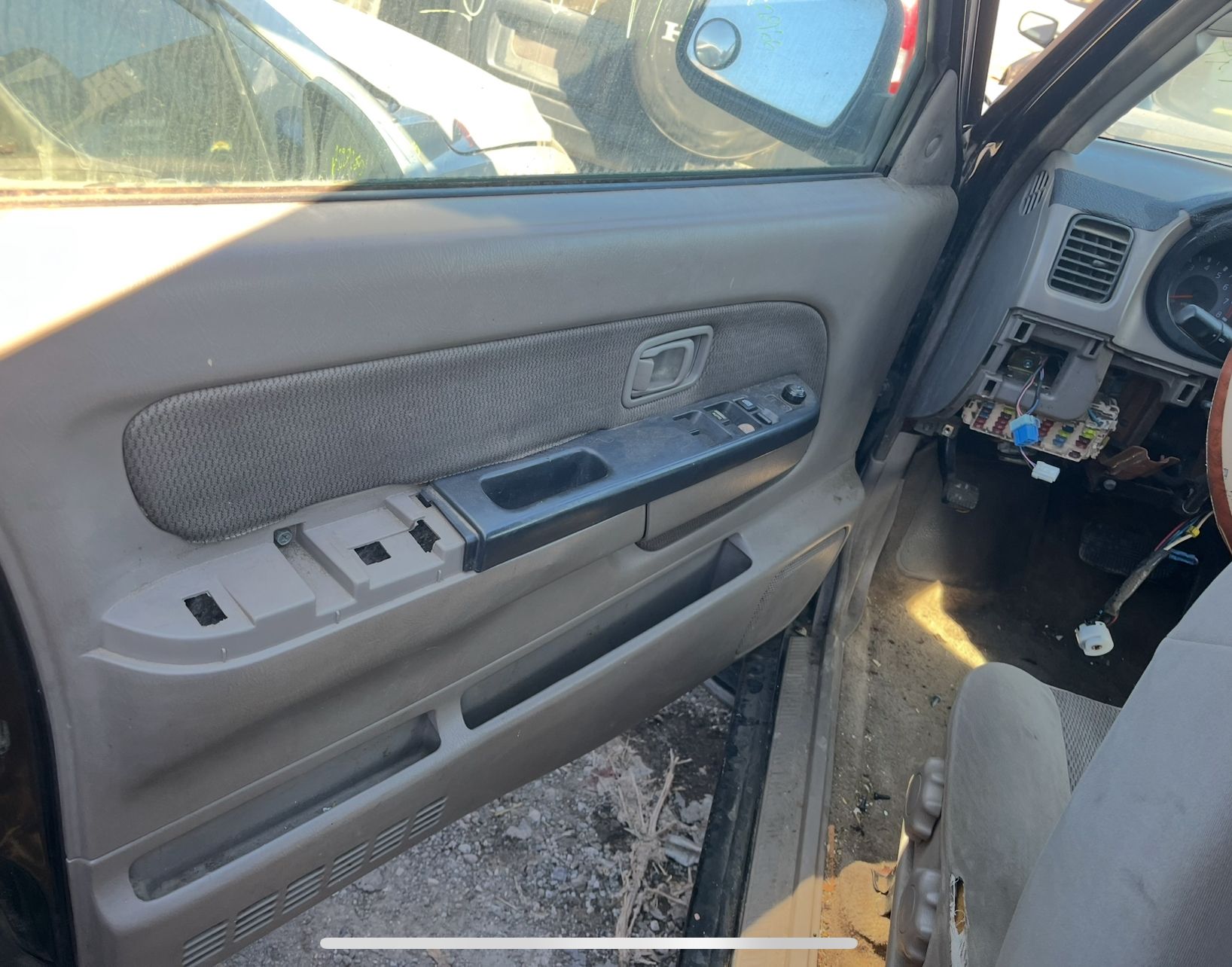 2003 NISSAN Frontier