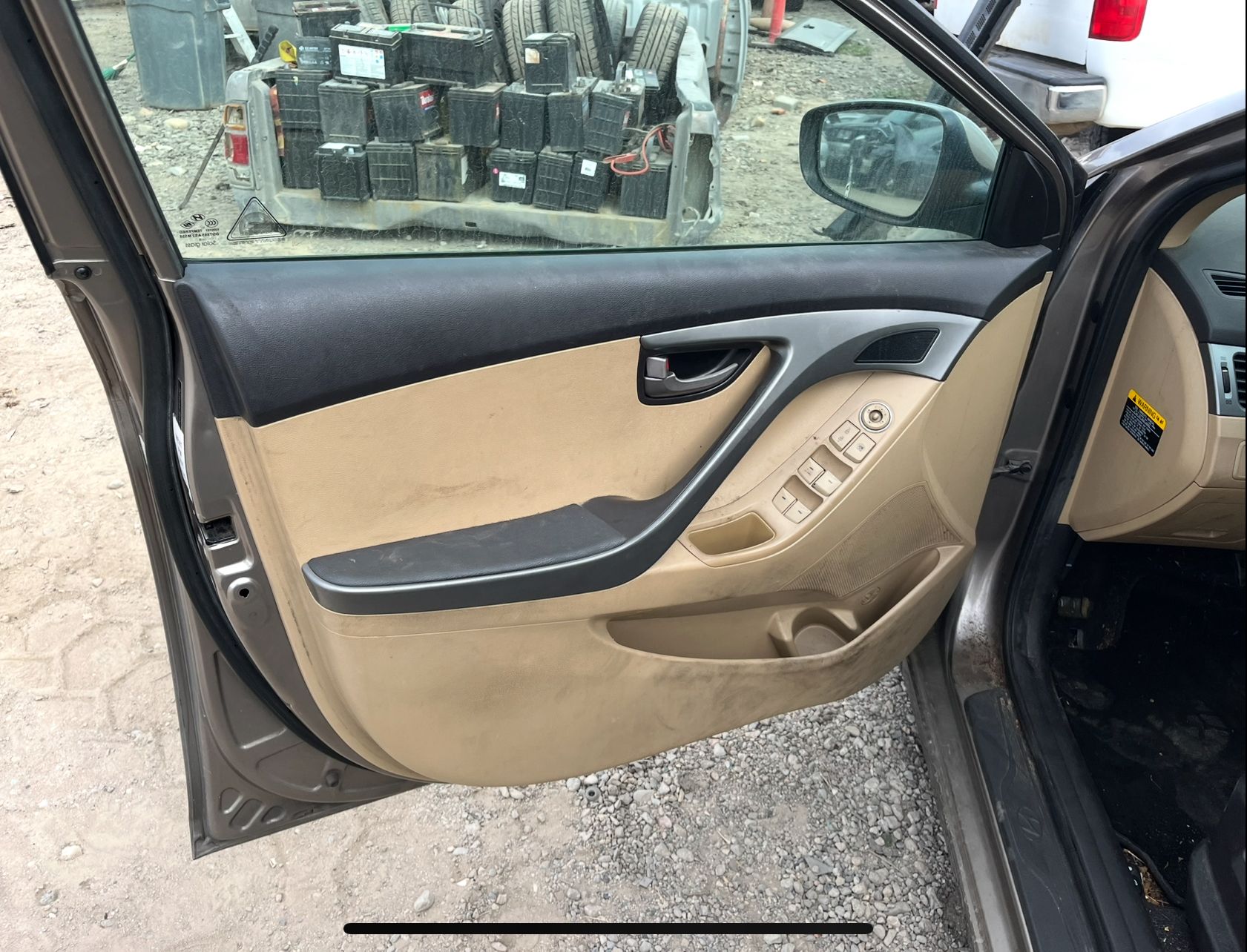 2011 HYUNDAI Elantra