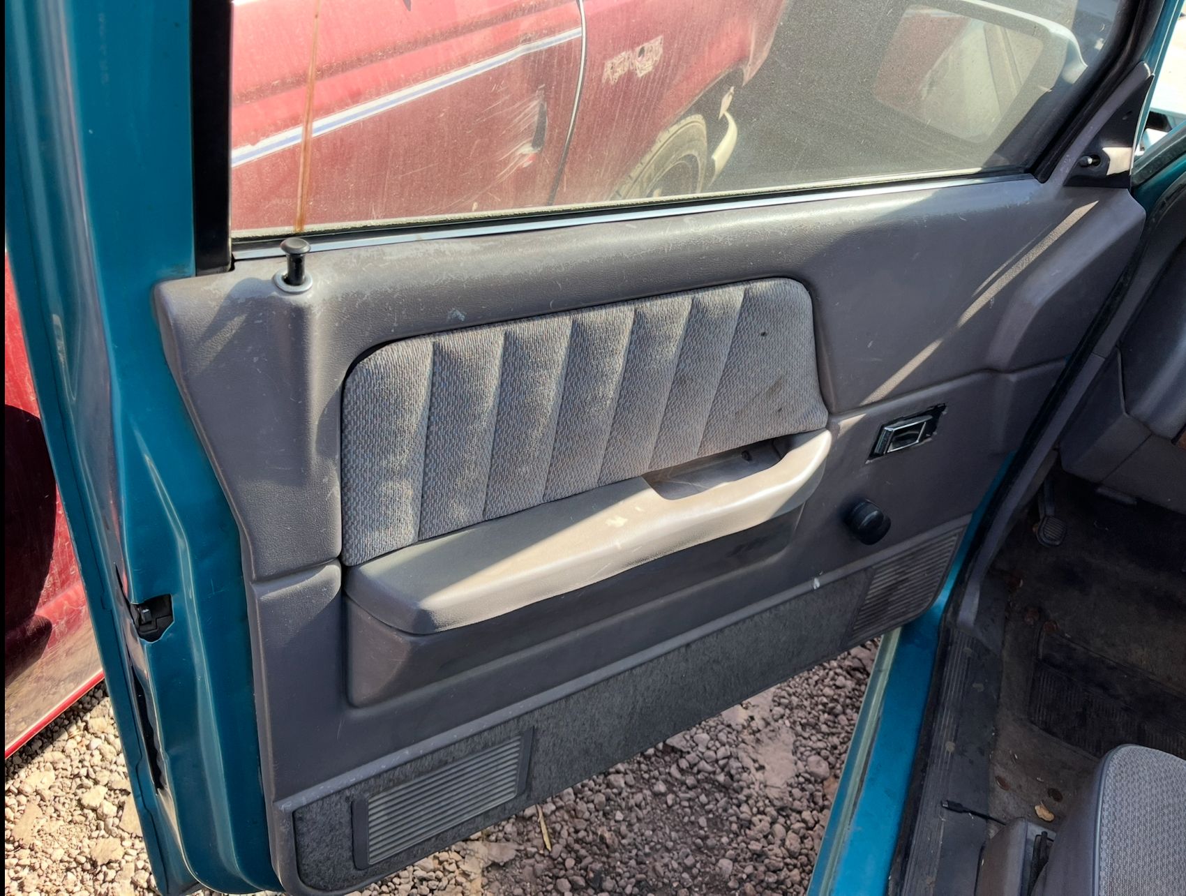 1995 DODGE Dakota