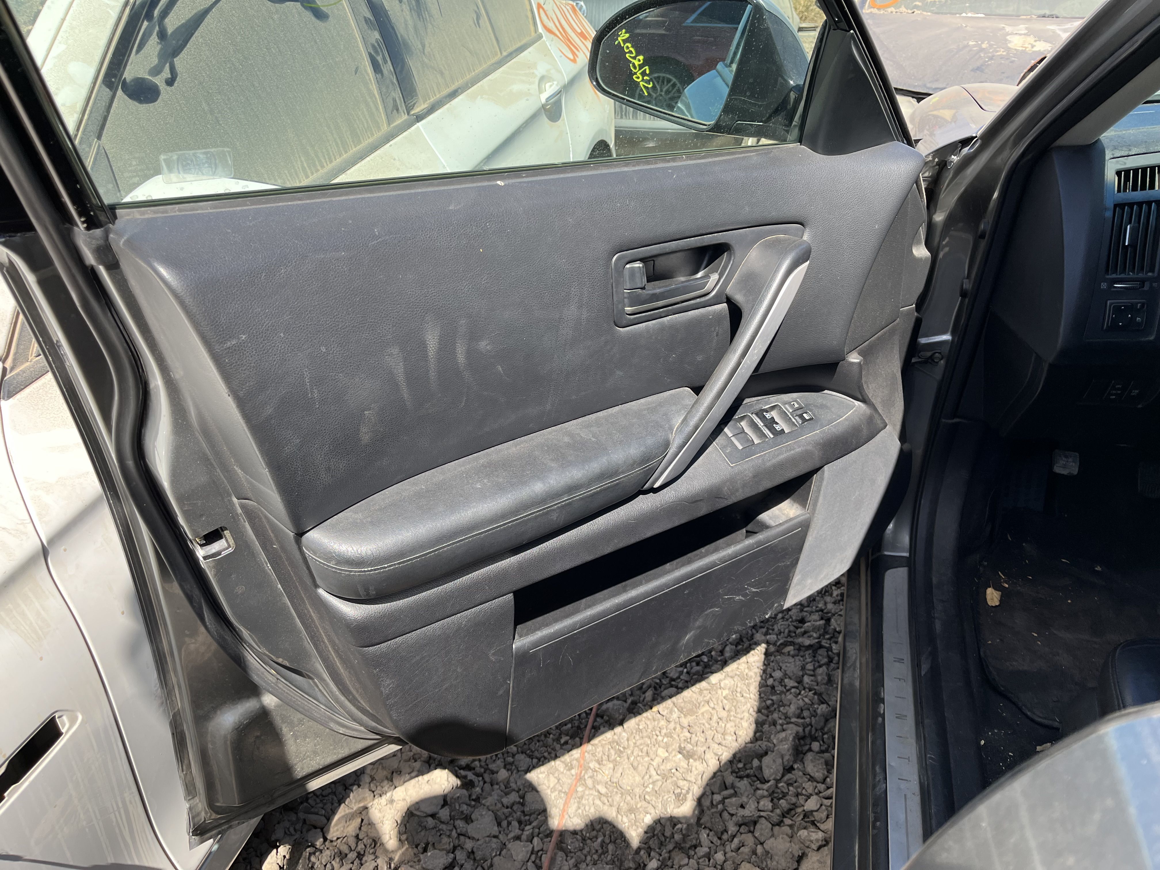 2005 INFINITI FX35