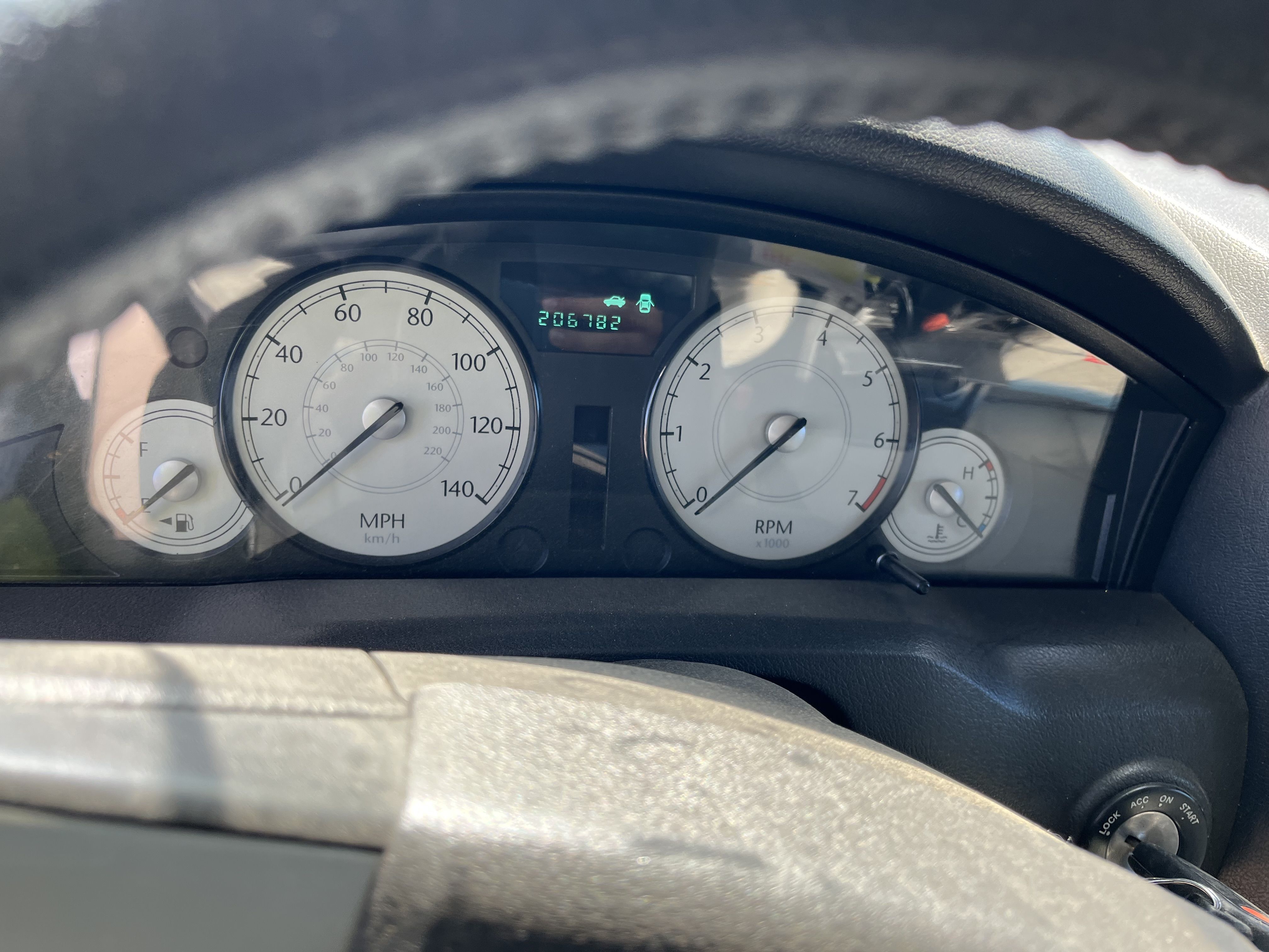 2005 CHRYSLER 300