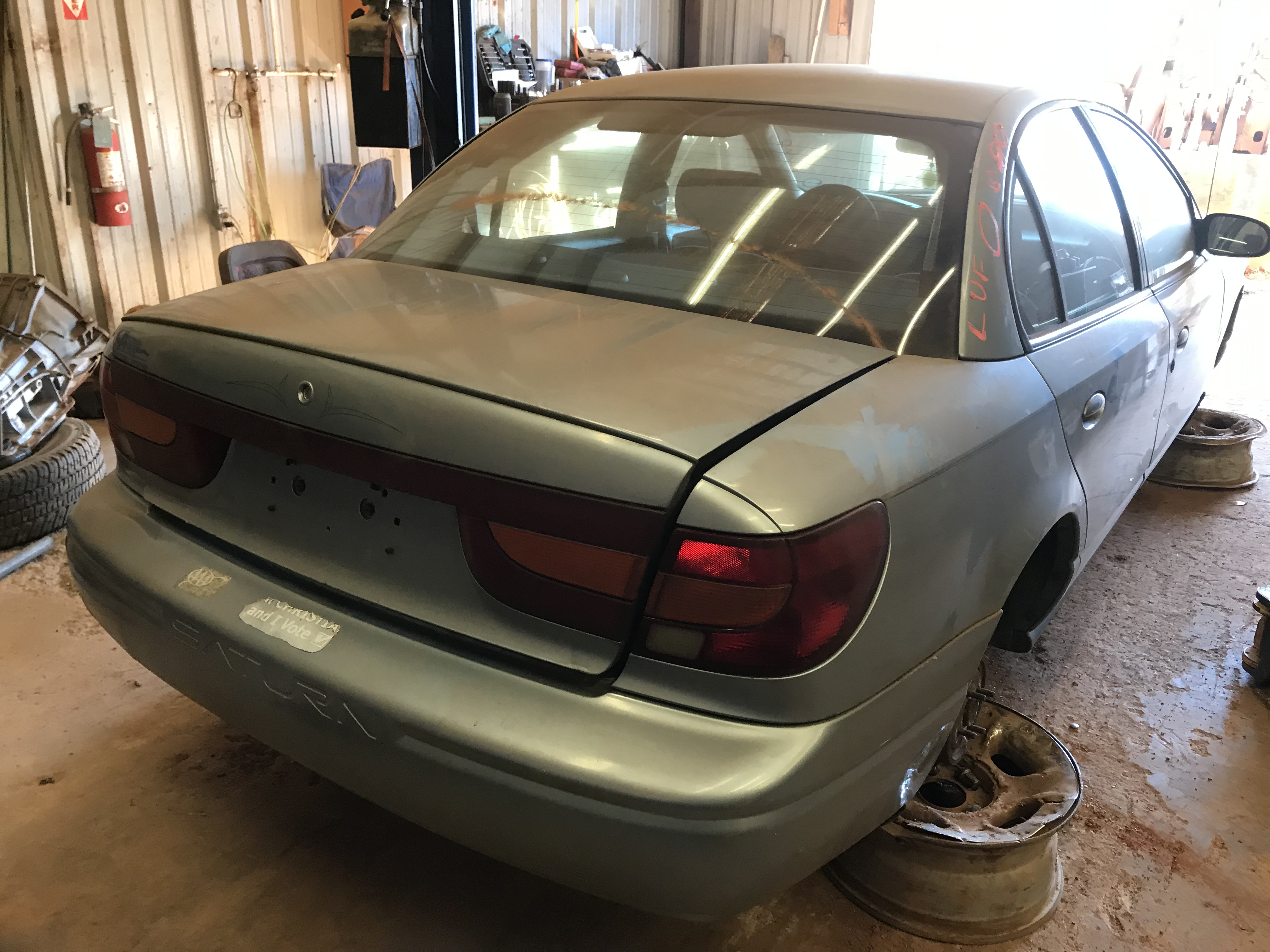 2002 SATURN SL2