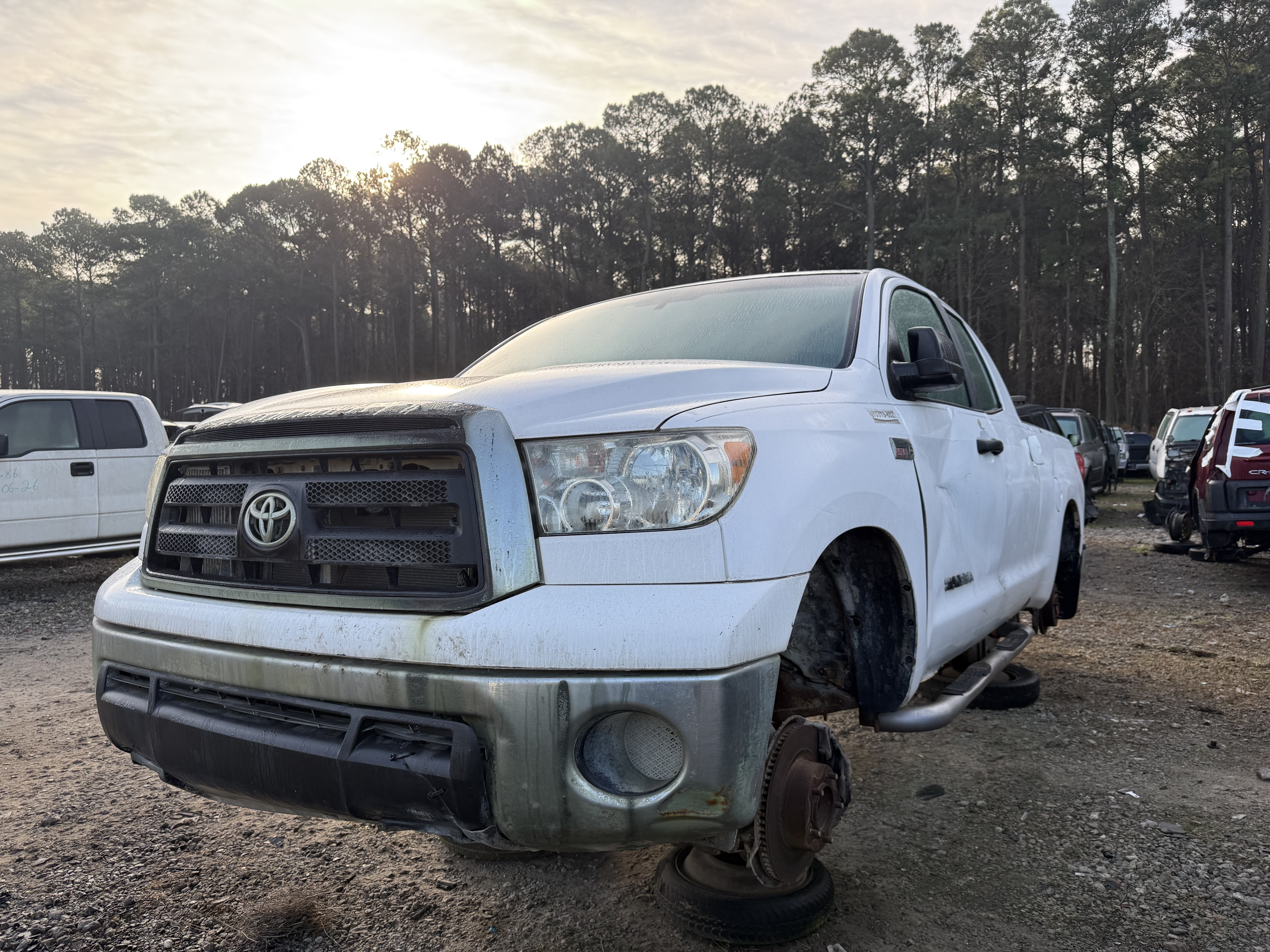 2010 TOYOTA Tundra