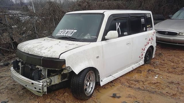 2005 TOYOTA Scion xB