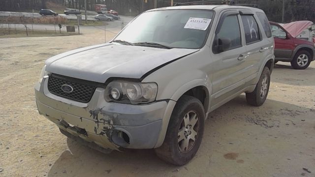 2005 FORD Escape