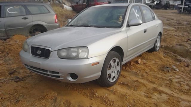 2003 HYUNDAI Elantra