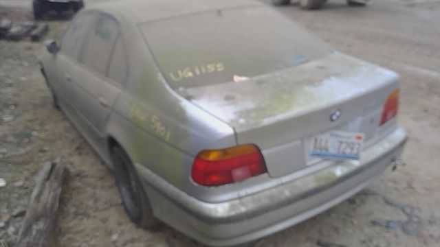 2000 BMW 540I