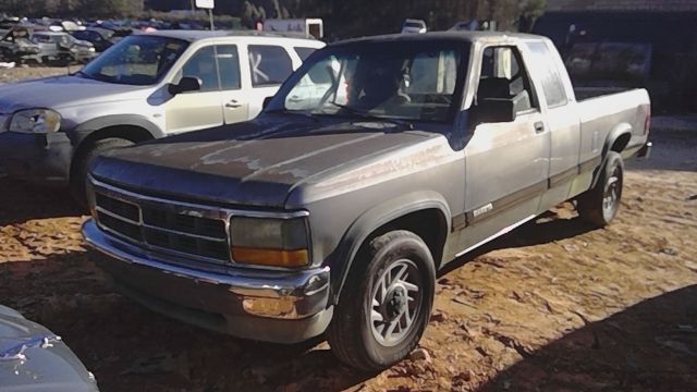 1992 DODGE Dakota