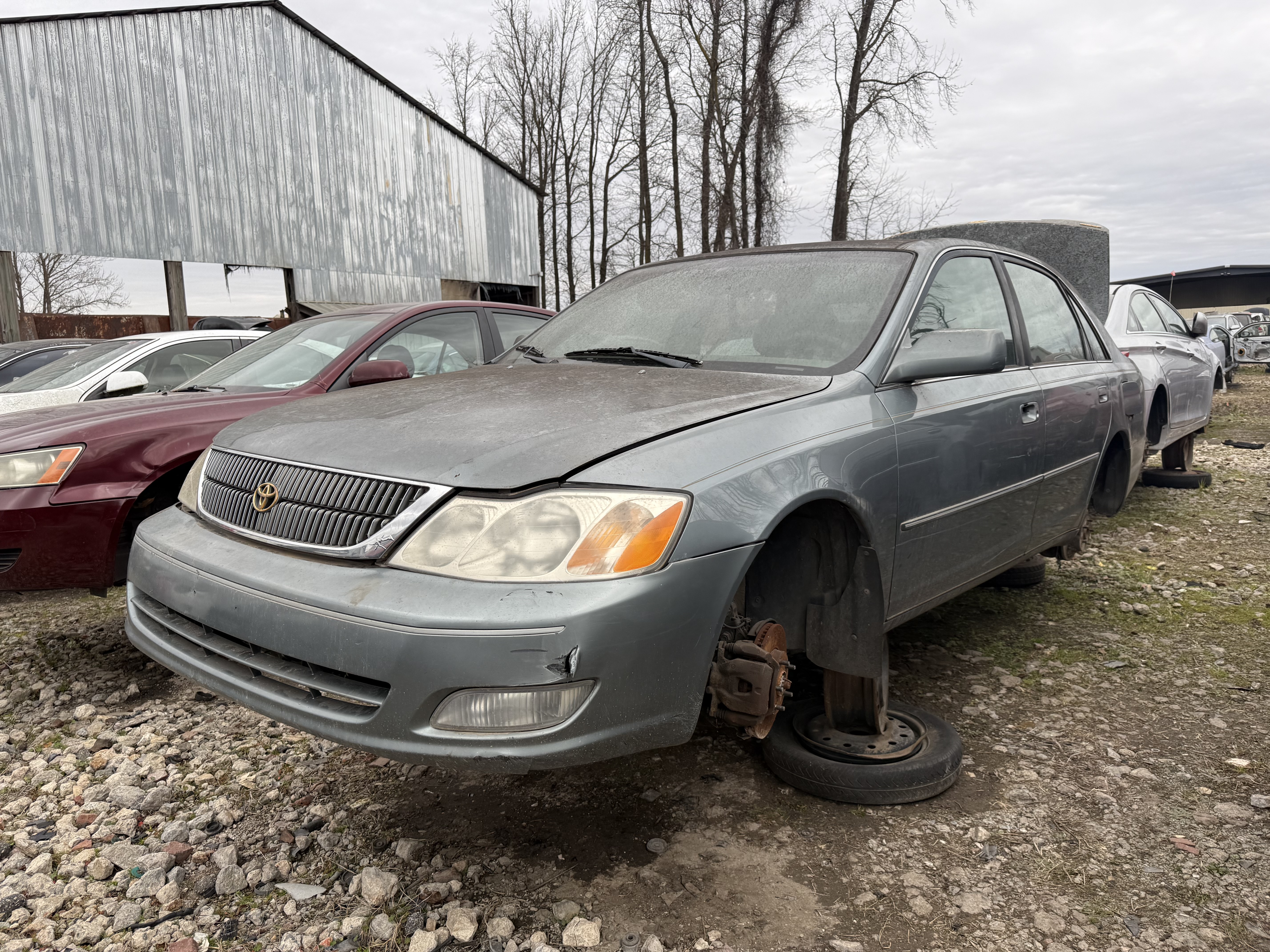 2001 TOYOTA Avalon