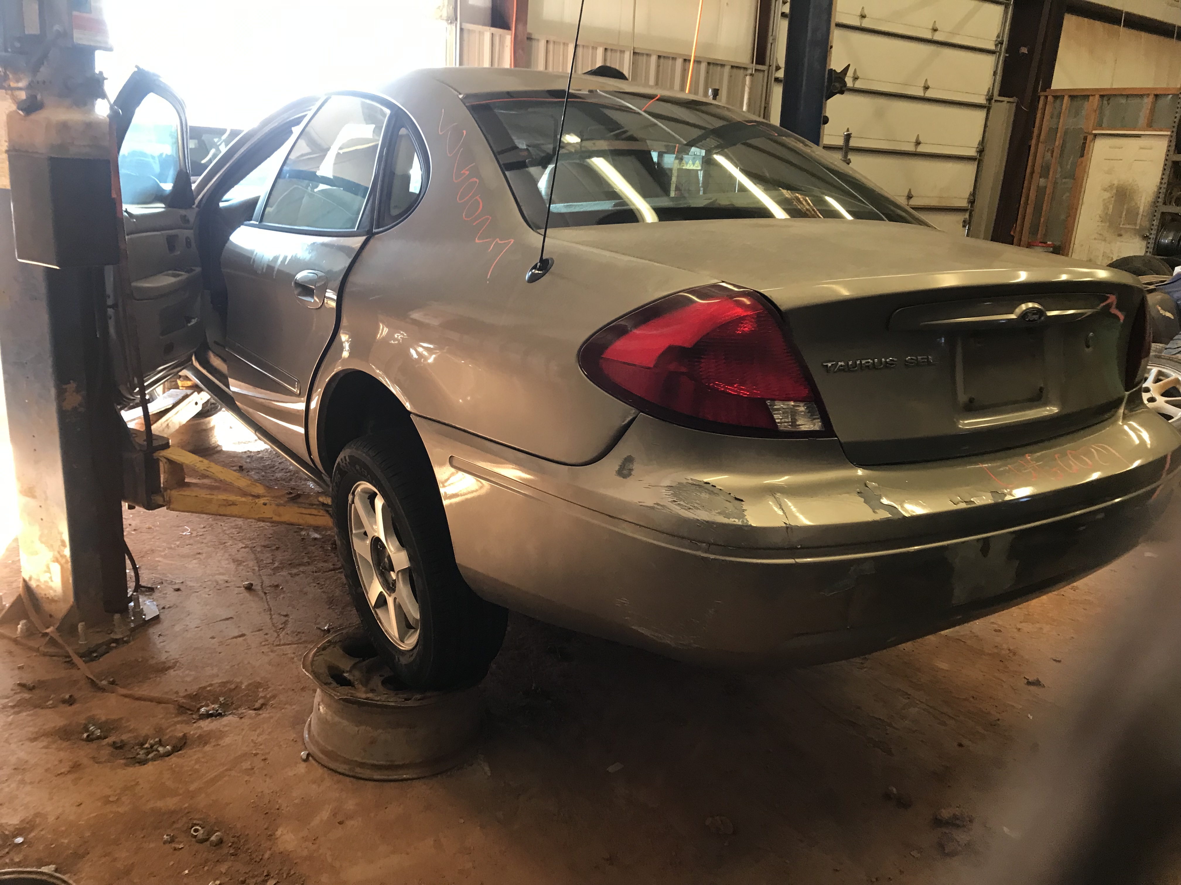 1998 FORD Taurus