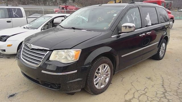 2010 CHRYSLER Town and Country