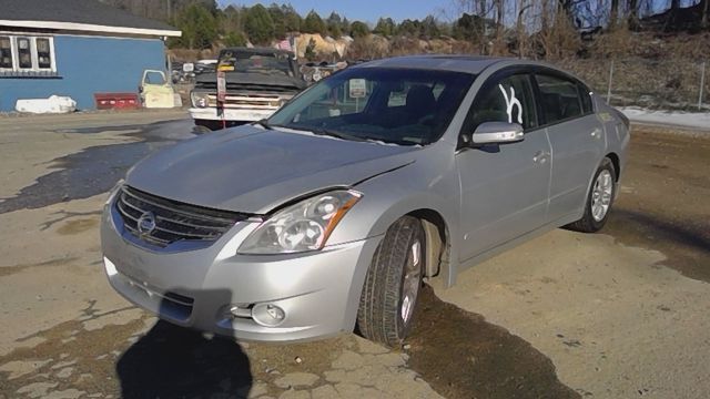 2010 NISSAN Altima