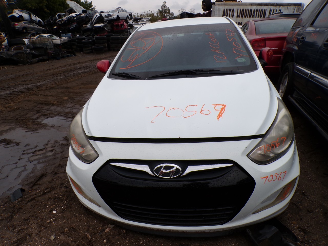 2012 HYUNDAI Accent