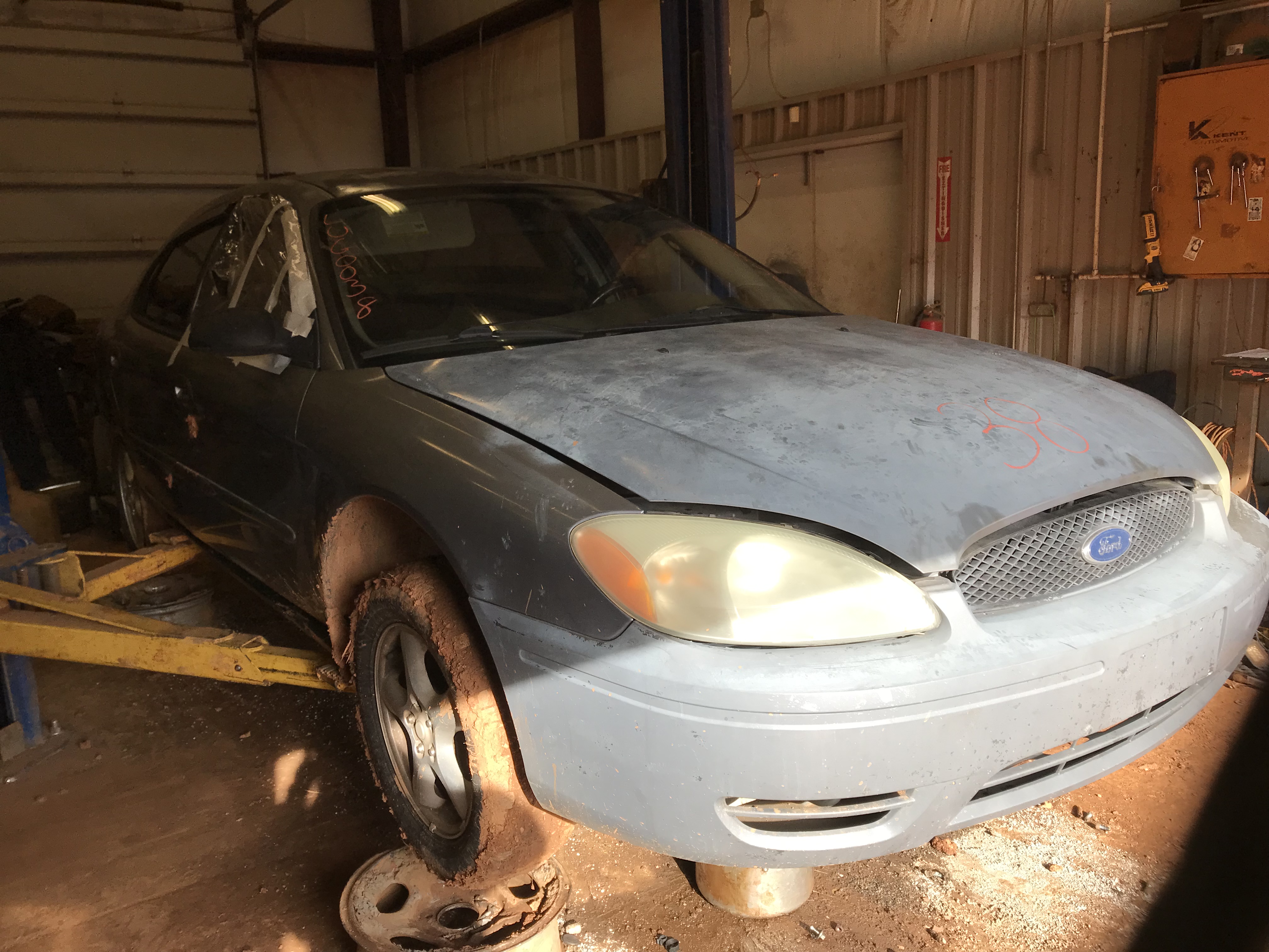 2006 FORD Taurus